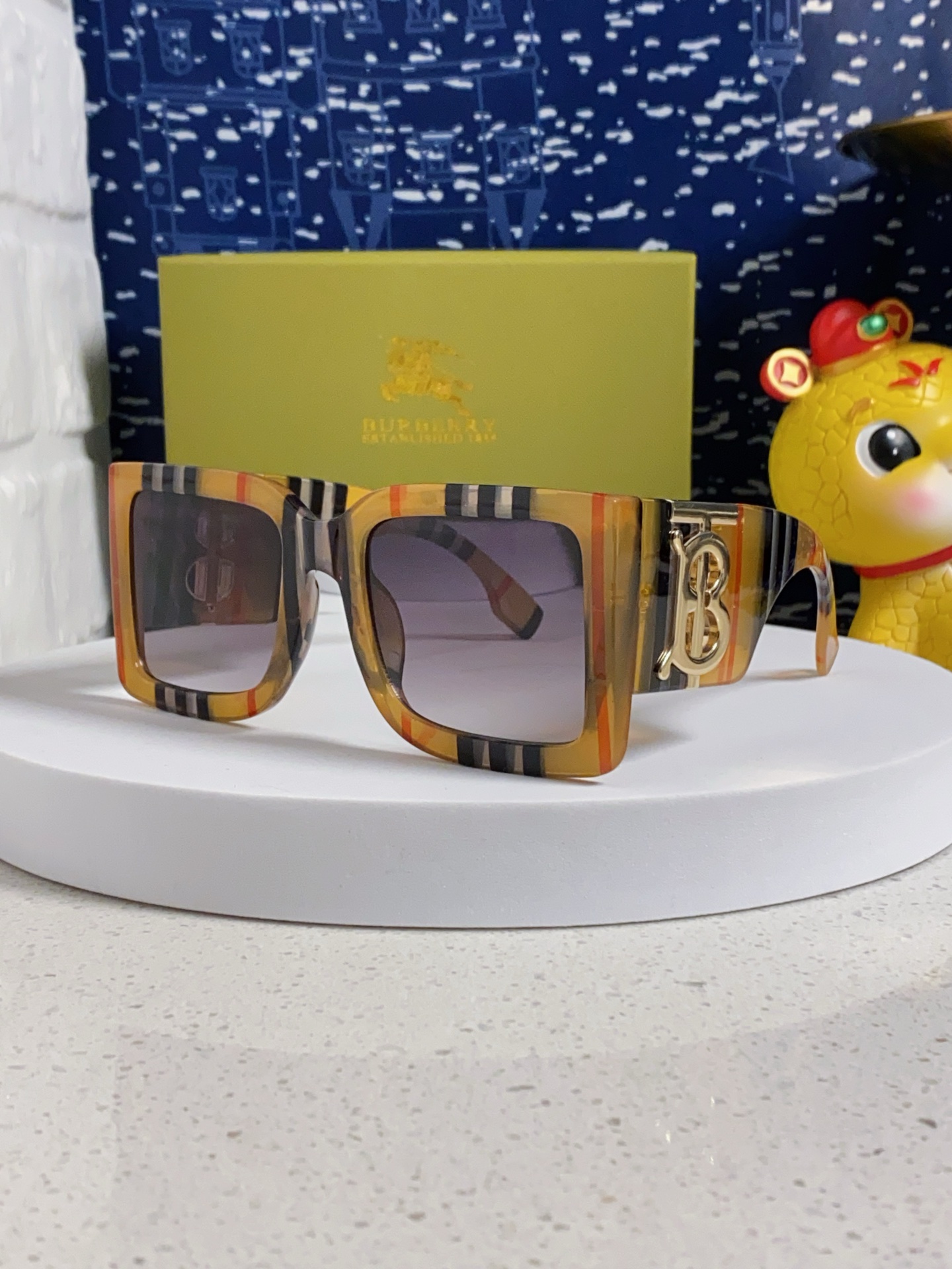  Burberry巴宝莉 墨镜女25年新款BE4406U大框B字母logo潮流太阳眼镜