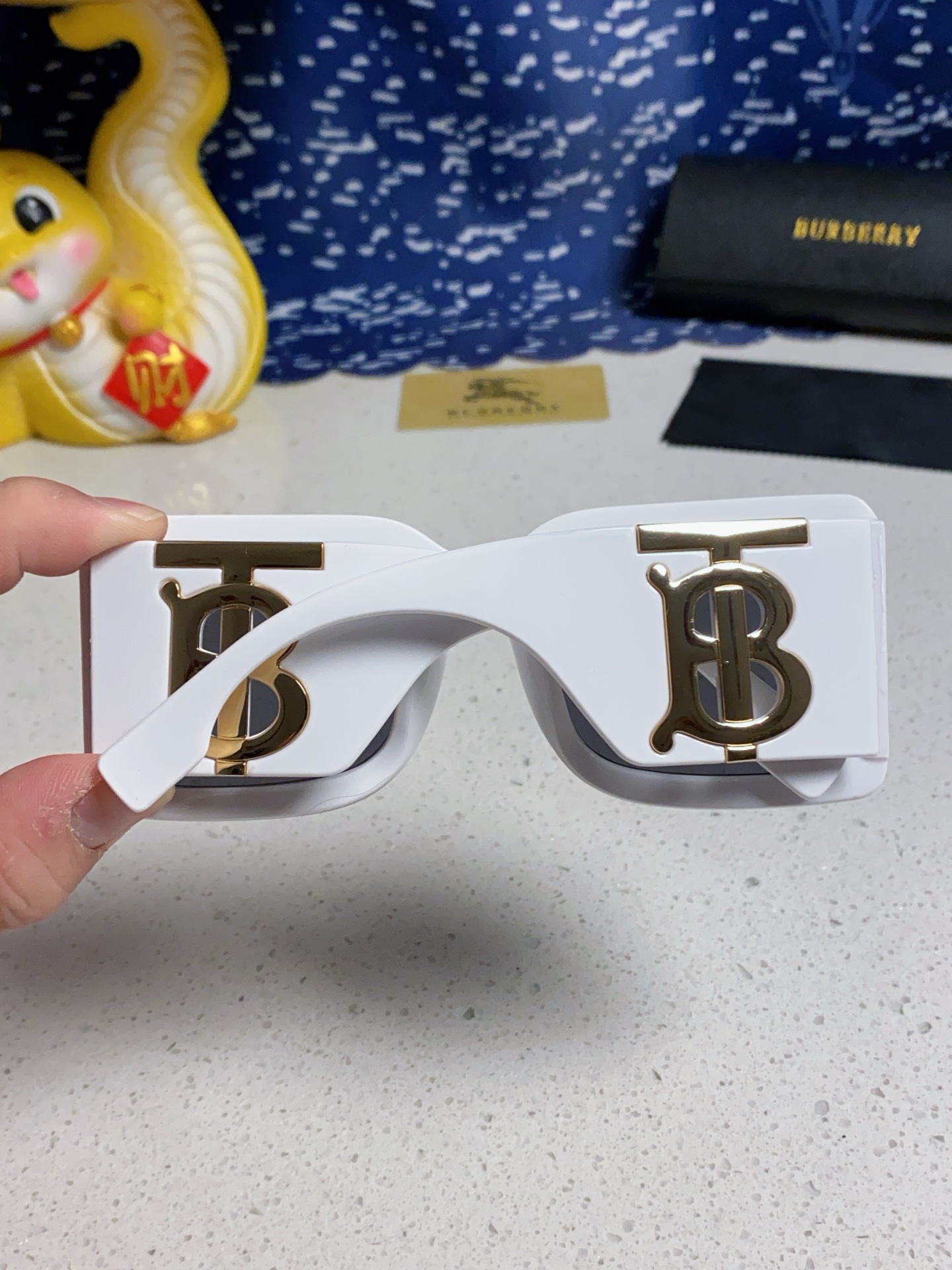  Burberry巴宝莉 墨镜女25年新款BE4406U大框B字母logo潮流太阳眼镜