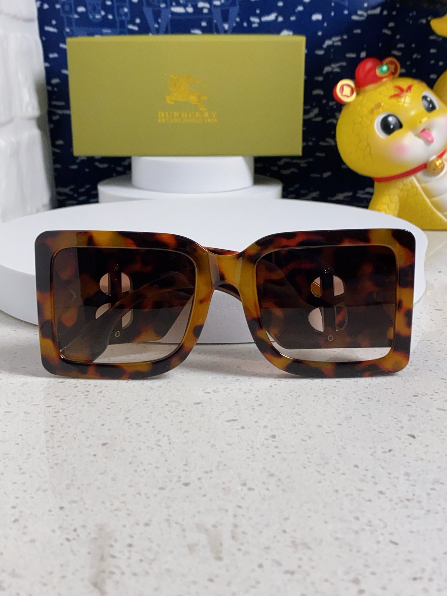  Burberry巴宝莉 墨镜女25年新款BE4406U大框B字母logo潮流太阳眼镜