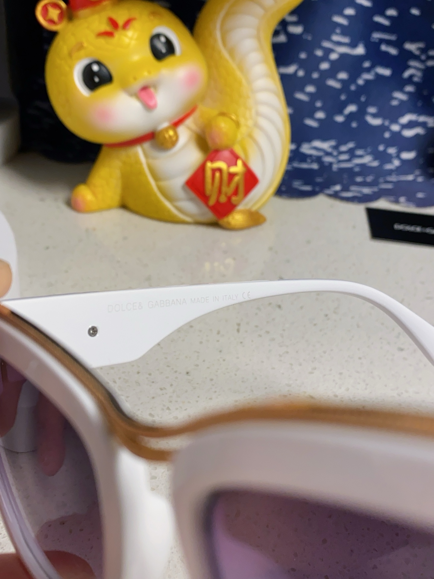  DG/杜嘉班纳女士猫眼框太阳眼镜 新款方框太阳眼镜 时尚遮阳墨镜男女通用