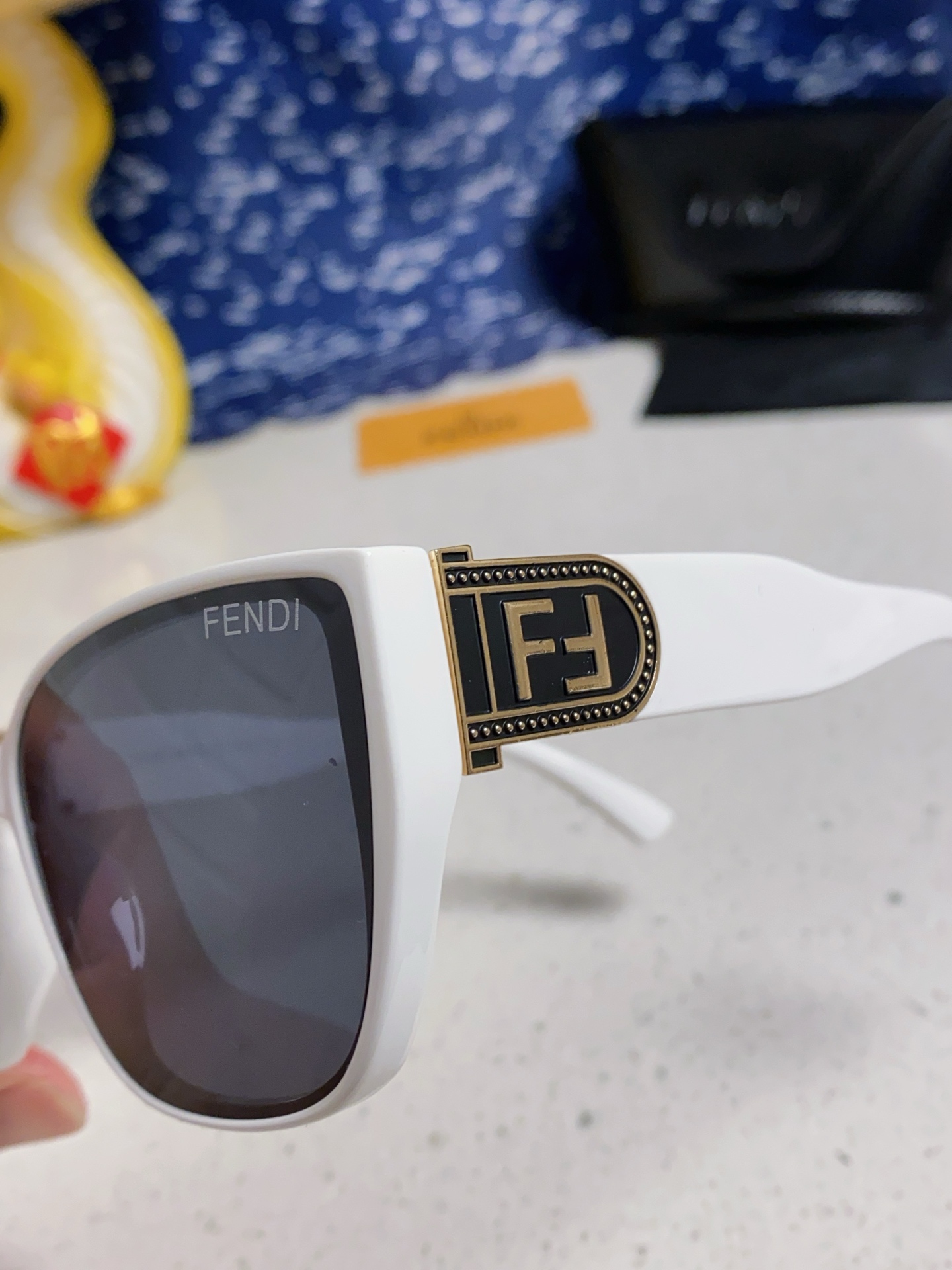  Fendi芬迪 2025新款偏光猫眼墨镜女方圆脸防紫外线太阳镜男女通用 