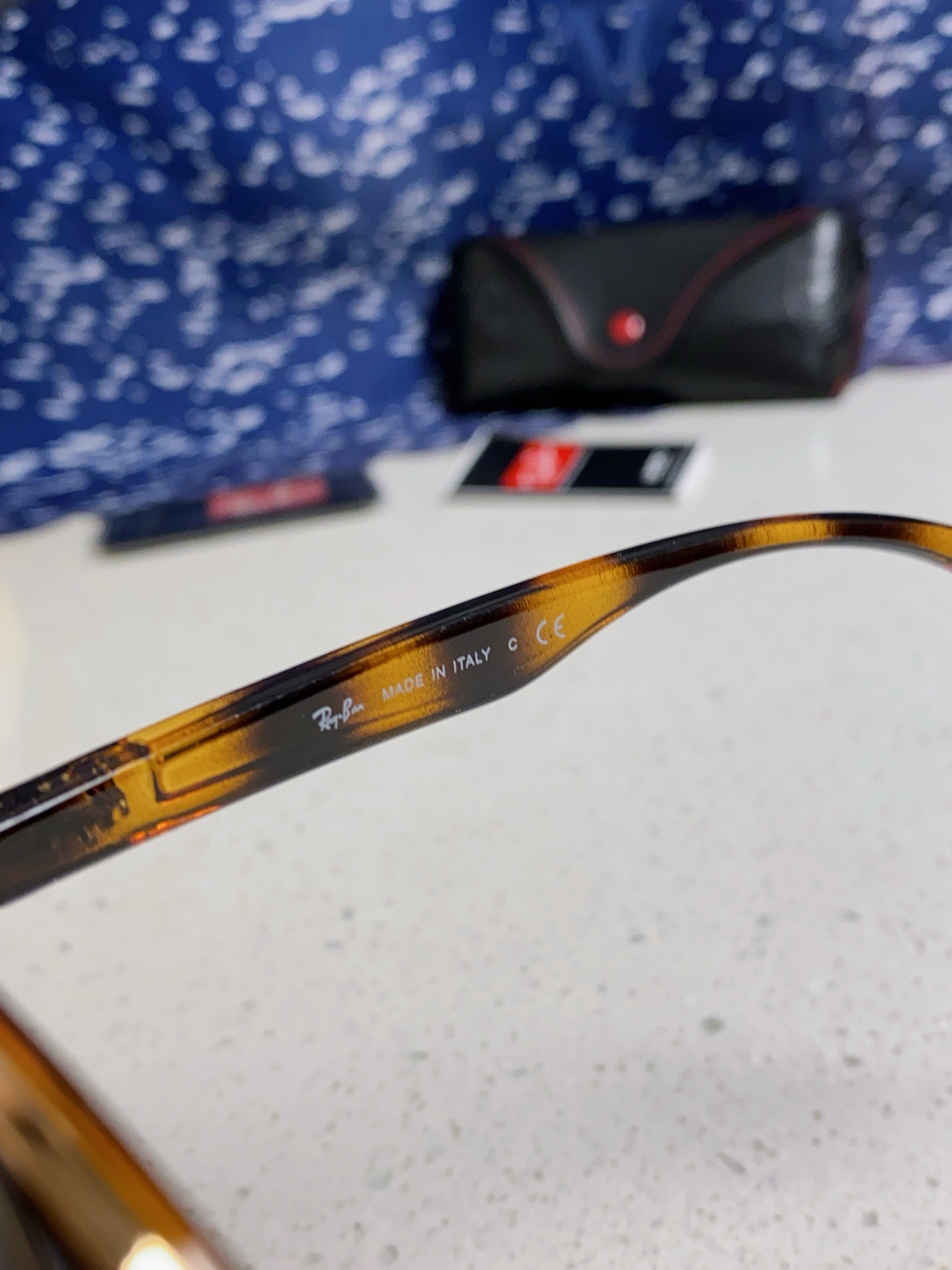   爆款来袭 现货 RAYBAN 雷朋法拉利合作款 代工厂品质 💛💚❤️男女通用太阳镜 防爆玻璃镜片 轻