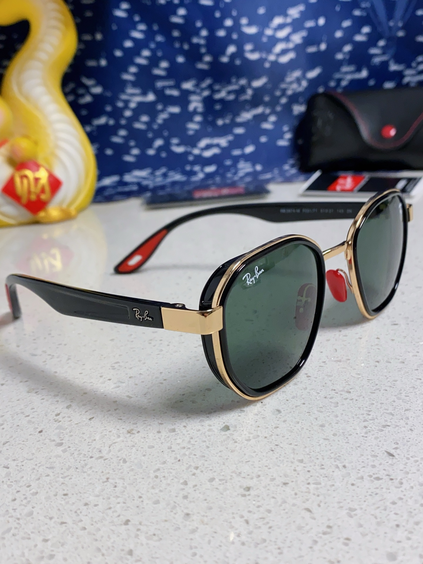  爆款来袭 现货 RAYBAN 雷朋法拉利合作款 代工厂品质 💛💚❤️男女通用太阳镜 防爆玻璃镜片 轻