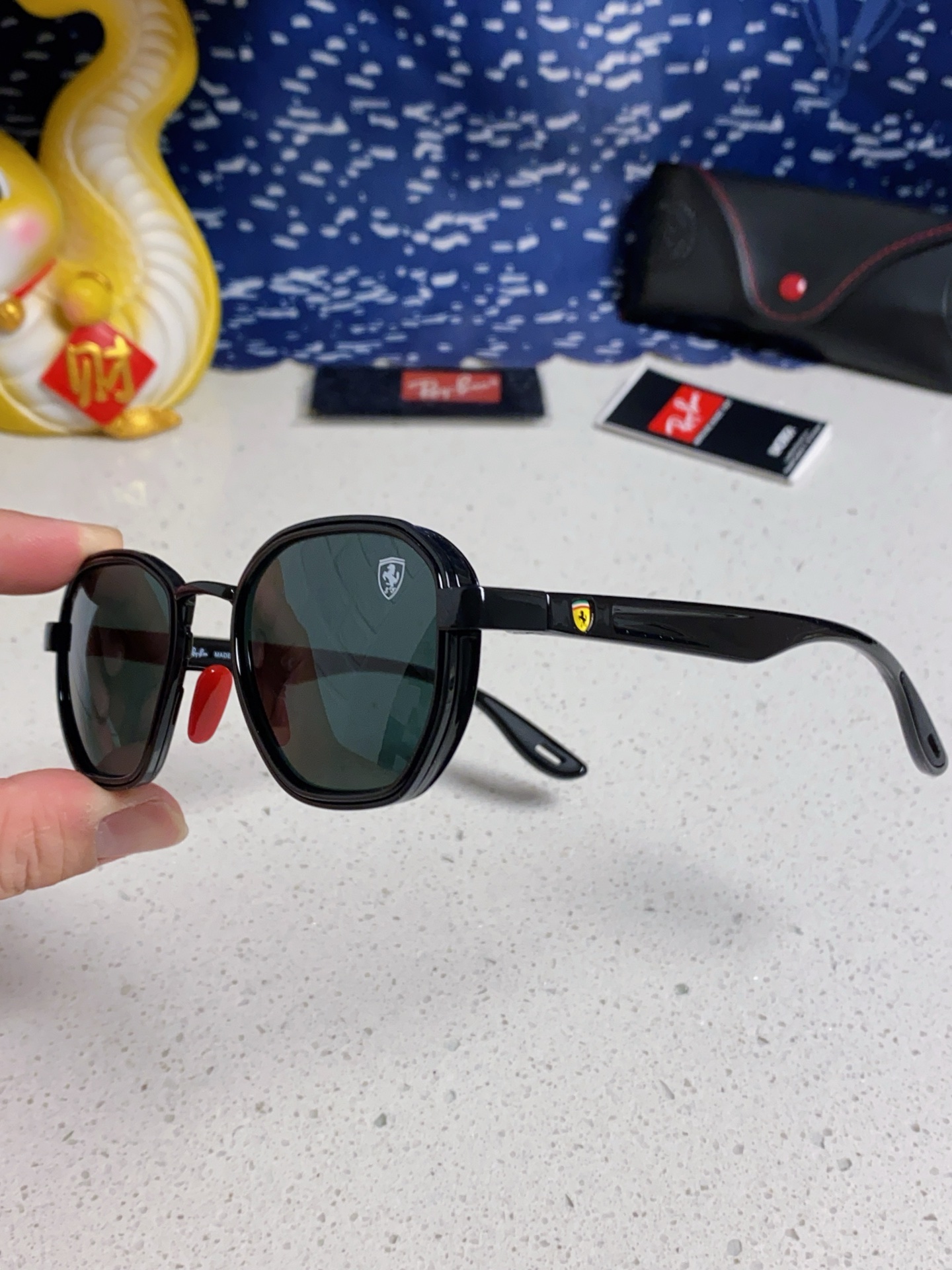   爆款来袭 现货 RAYBAN 雷朋法拉利合作款 代工厂品质 💛💚❤️男女通用太阳镜 防爆玻璃镜片 轻
