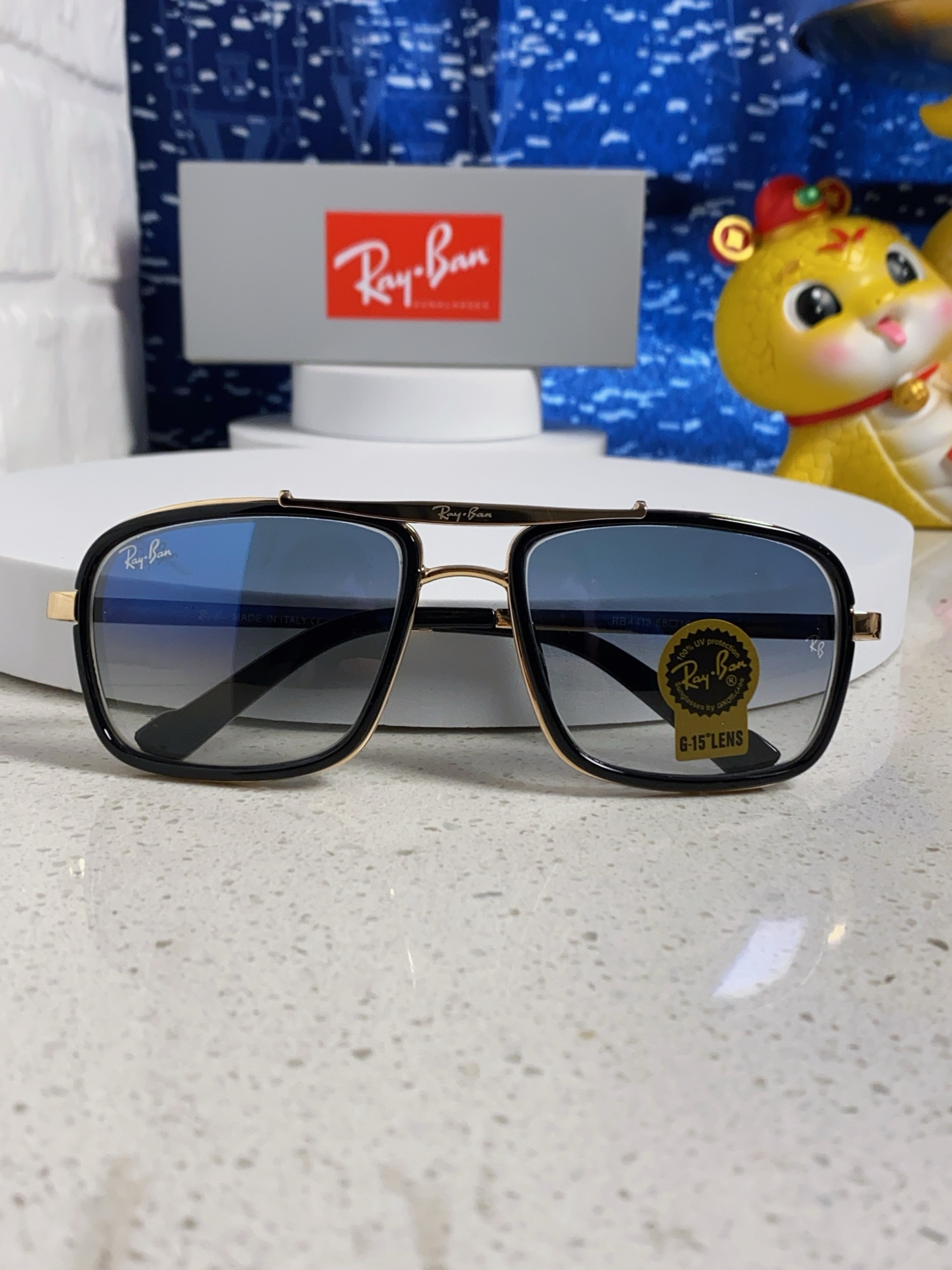  RAYBAN 雷朋 RB4413 新款时尚框 炫彩潮款太阳镜 方框，男女通用🔝🔝。size：58-16