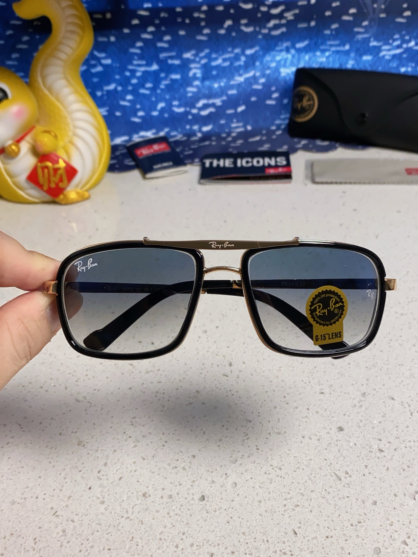  RAYBAN 雷朋 RB4413 新款时尚框 炫彩潮款太阳镜 方框，男女通用🔝🔝。size：58-16