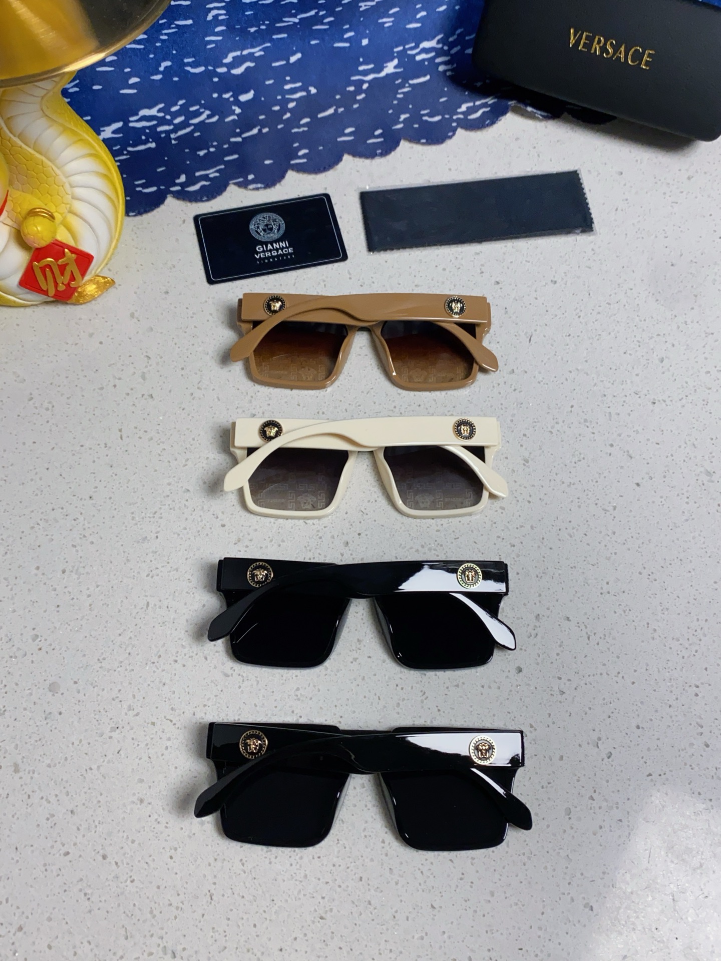  Versace范思哲 2025新款运动墨镜女复古连体超大框骑行眼镜防风防紫外线太阳镜男款显脸小 男女通