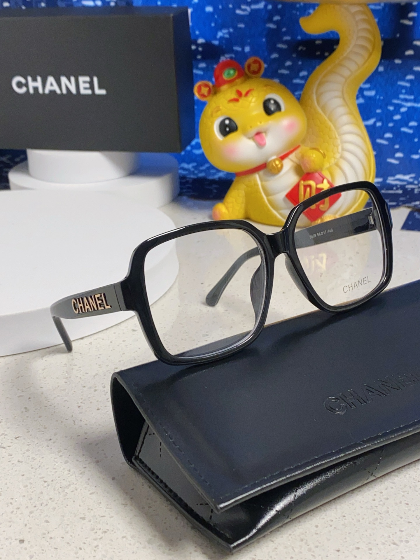  chanel香奈儿 👓 ch5408 赵露思宝宝款 
💗网红博主们都爱ta～ 素颜必备