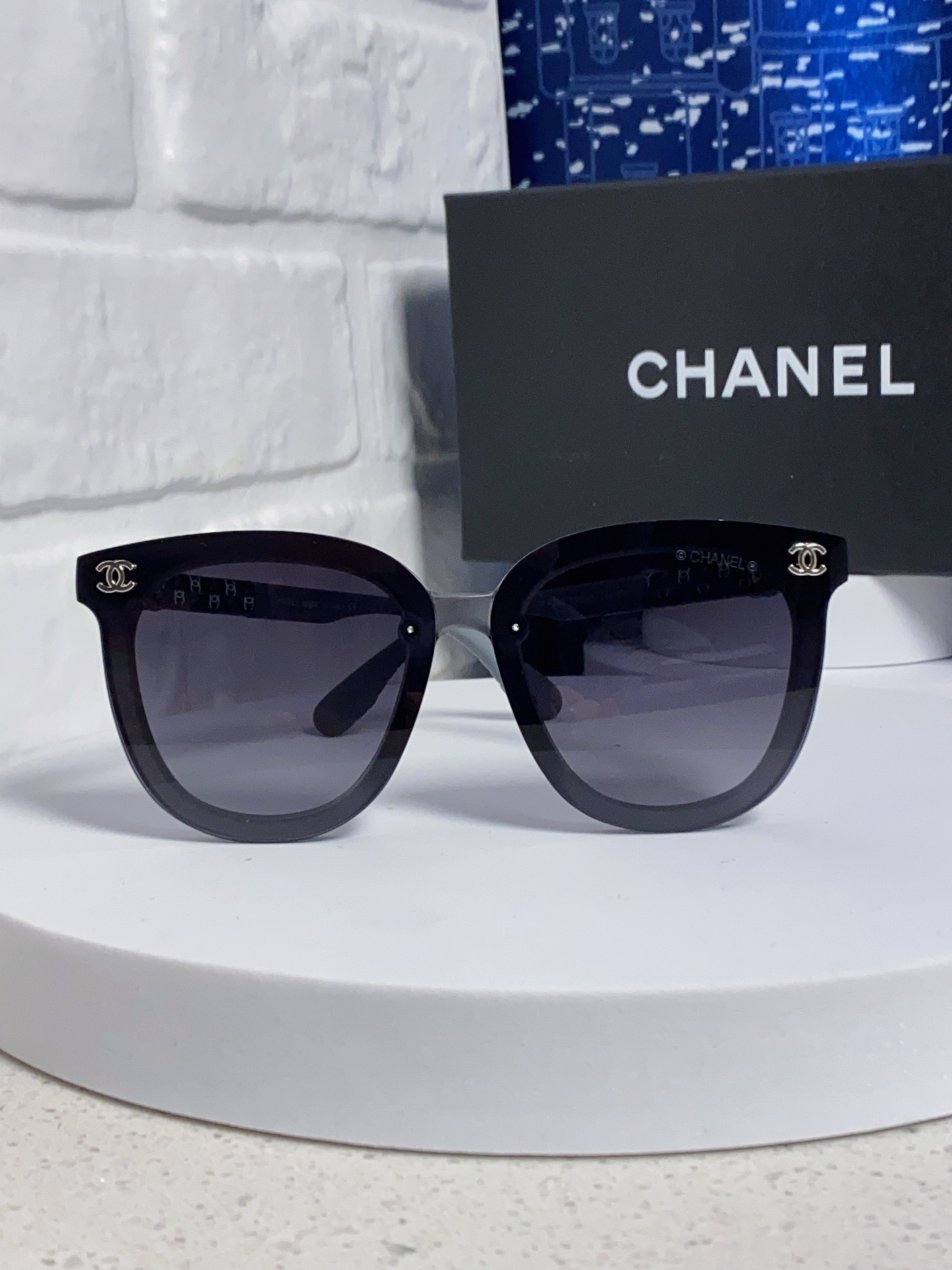  Chanel香奈儿 2025新款高级感偏光太阳镜女士小脸时尚遮阳网红墨镜女韩版开车运动潮 