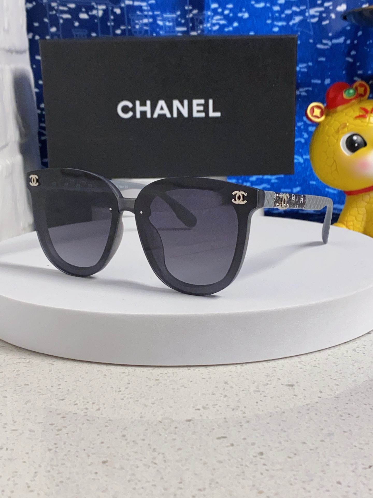  Chanel香奈儿 2025新款高级感偏光太阳镜女士小脸时尚遮阳网红墨镜女韩版开车运动潮 