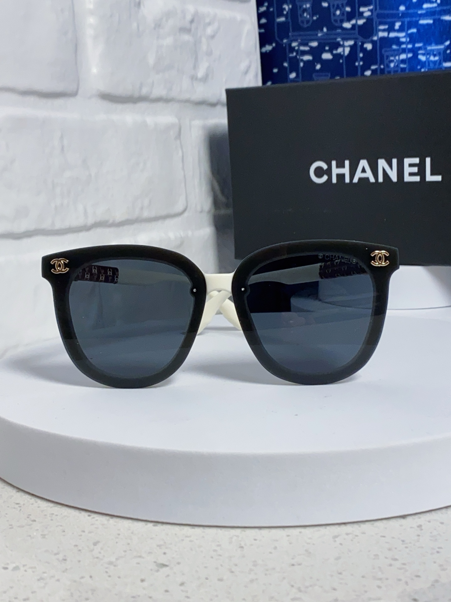  Chanel香奈儿 2025新款高级感偏光太阳镜女士小脸时尚遮阳网红墨镜女韩版开车运动潮 