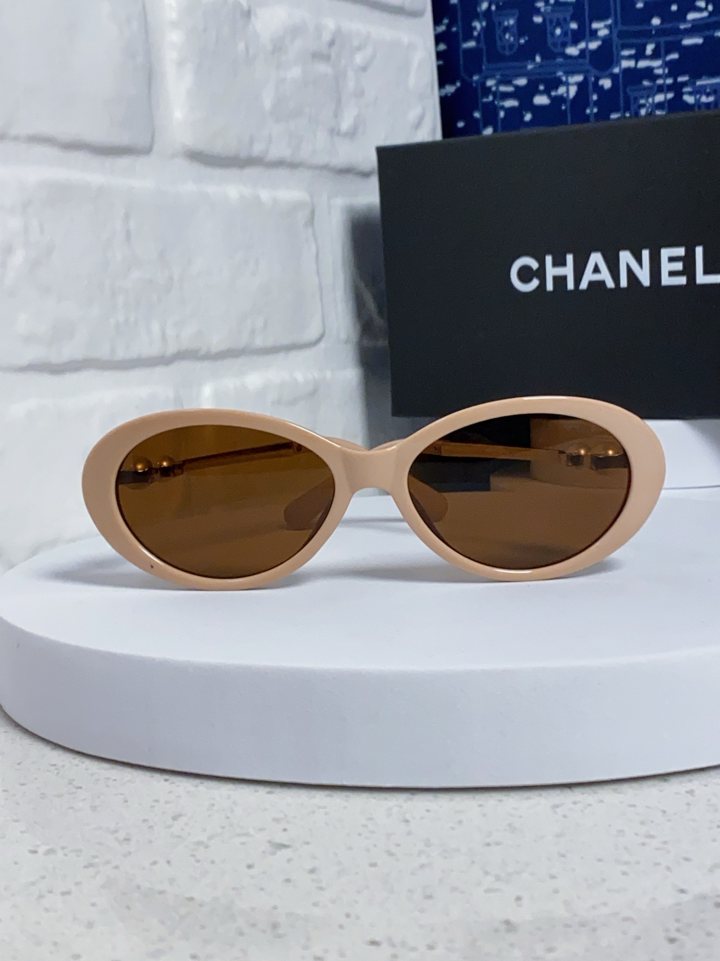  Chanel香奈儿 2025新款双珍珠墨镜女款复古高级感黑色椭圆形防紫外线太阳镜
