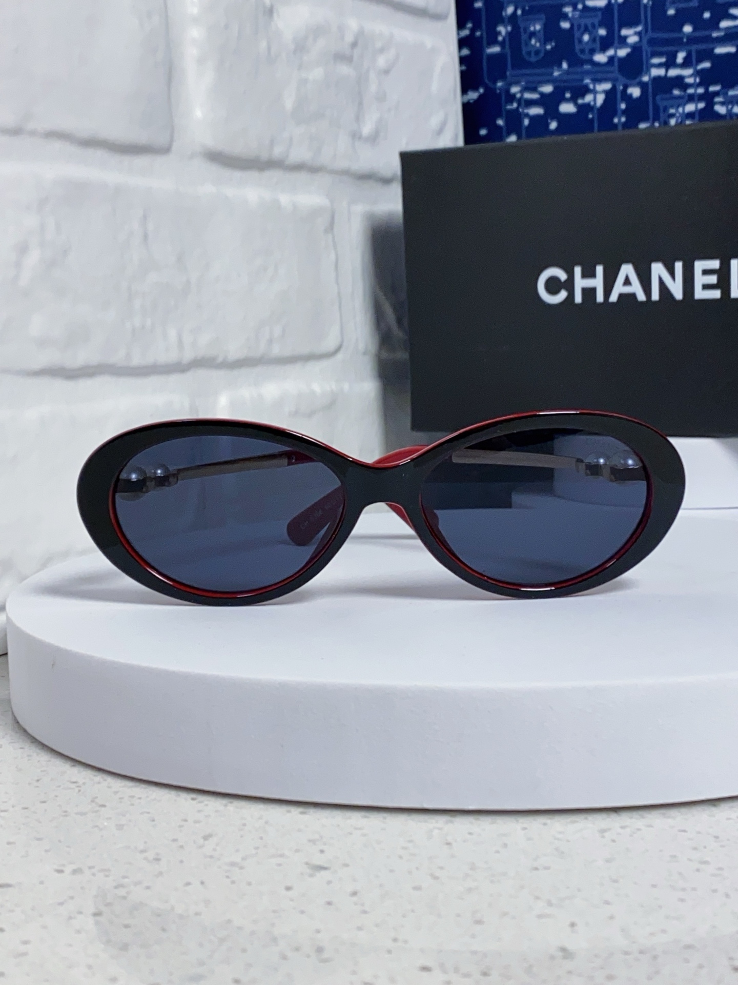  Chanel香奈儿 2025新款双珍珠墨镜女款复古高级感黑色椭圆形防紫外线太阳镜