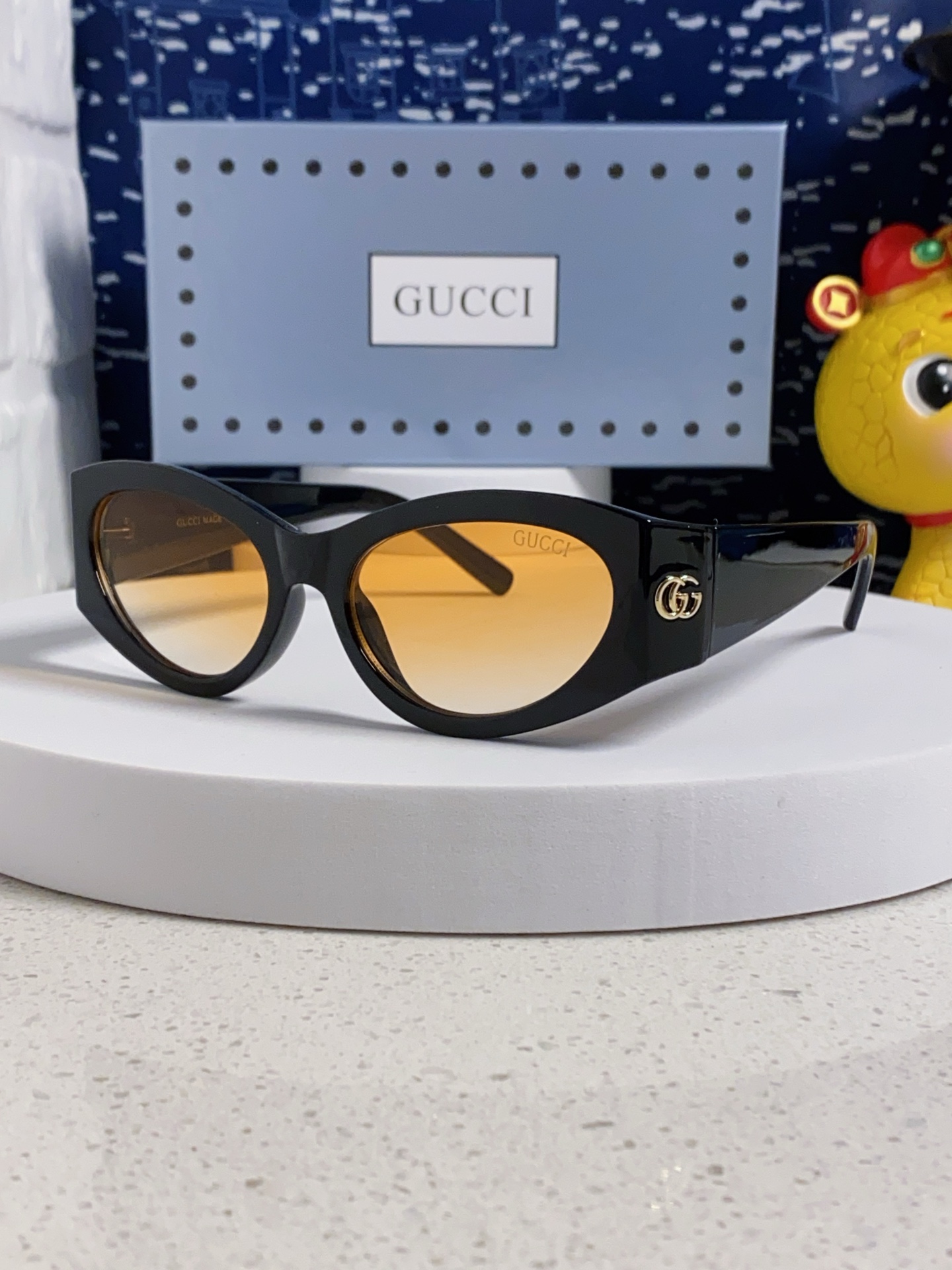  新款Gucci古奇 墨镜猫眼时尚潮流超轻简约复古宽镜腿太阳眼镜 