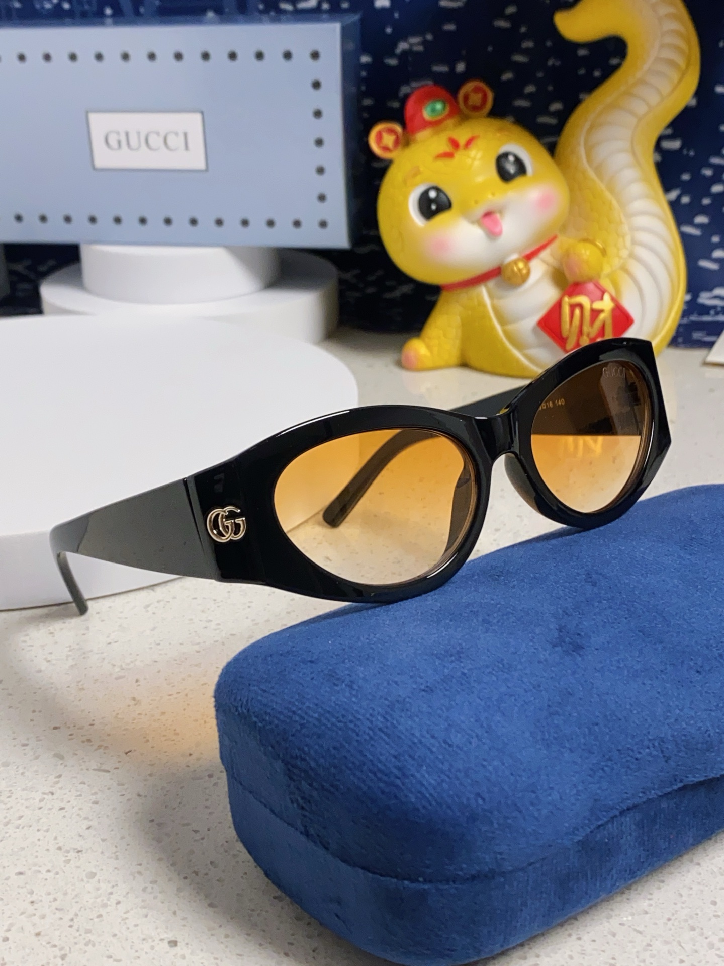  新款Gucci古奇 墨镜猫眼时尚潮流超轻简约复古宽镜腿太阳眼镜 