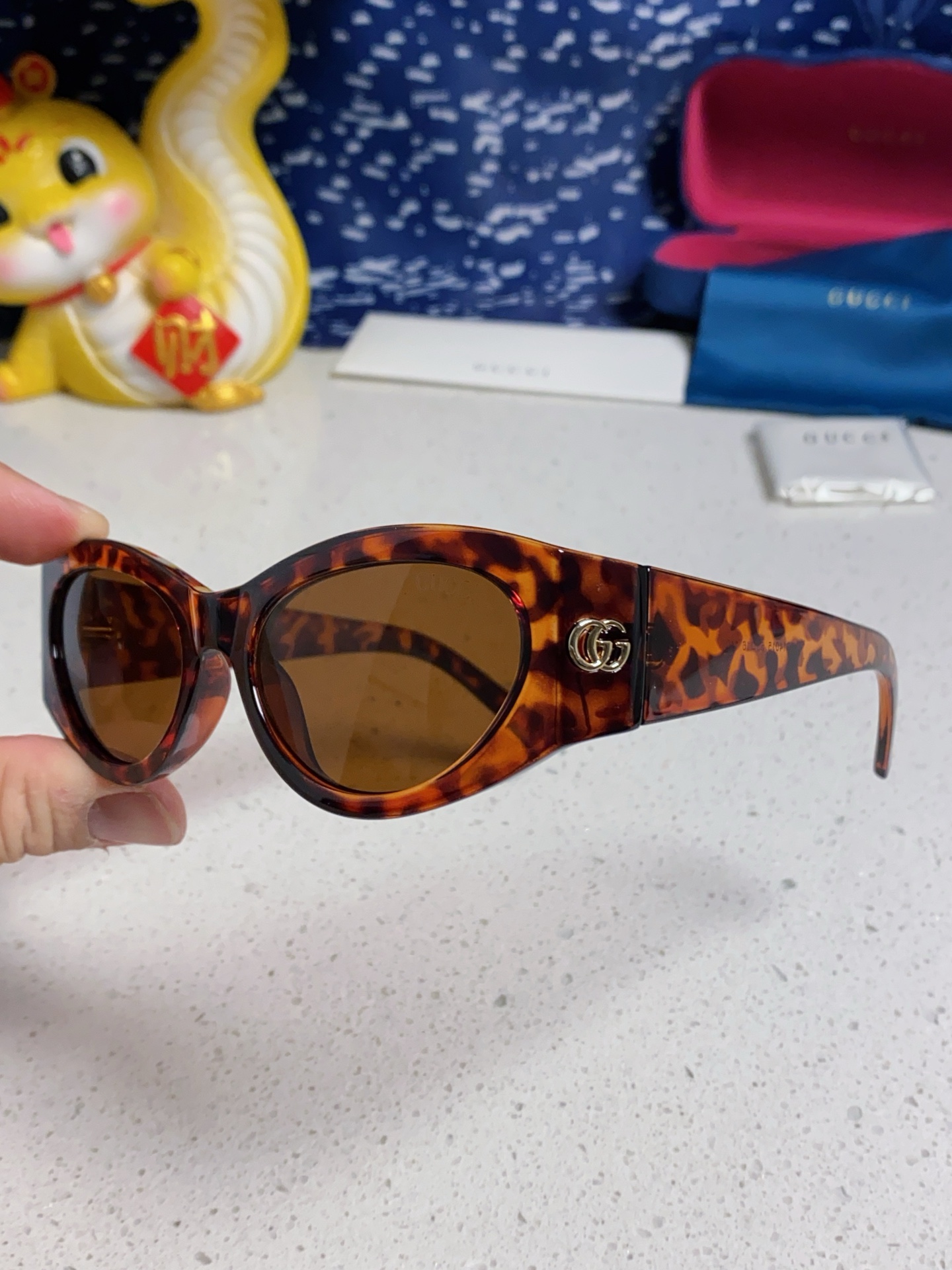  新款Gucci古奇 墨镜猫眼时尚潮流超轻简约复古宽镜腿太阳眼镜 