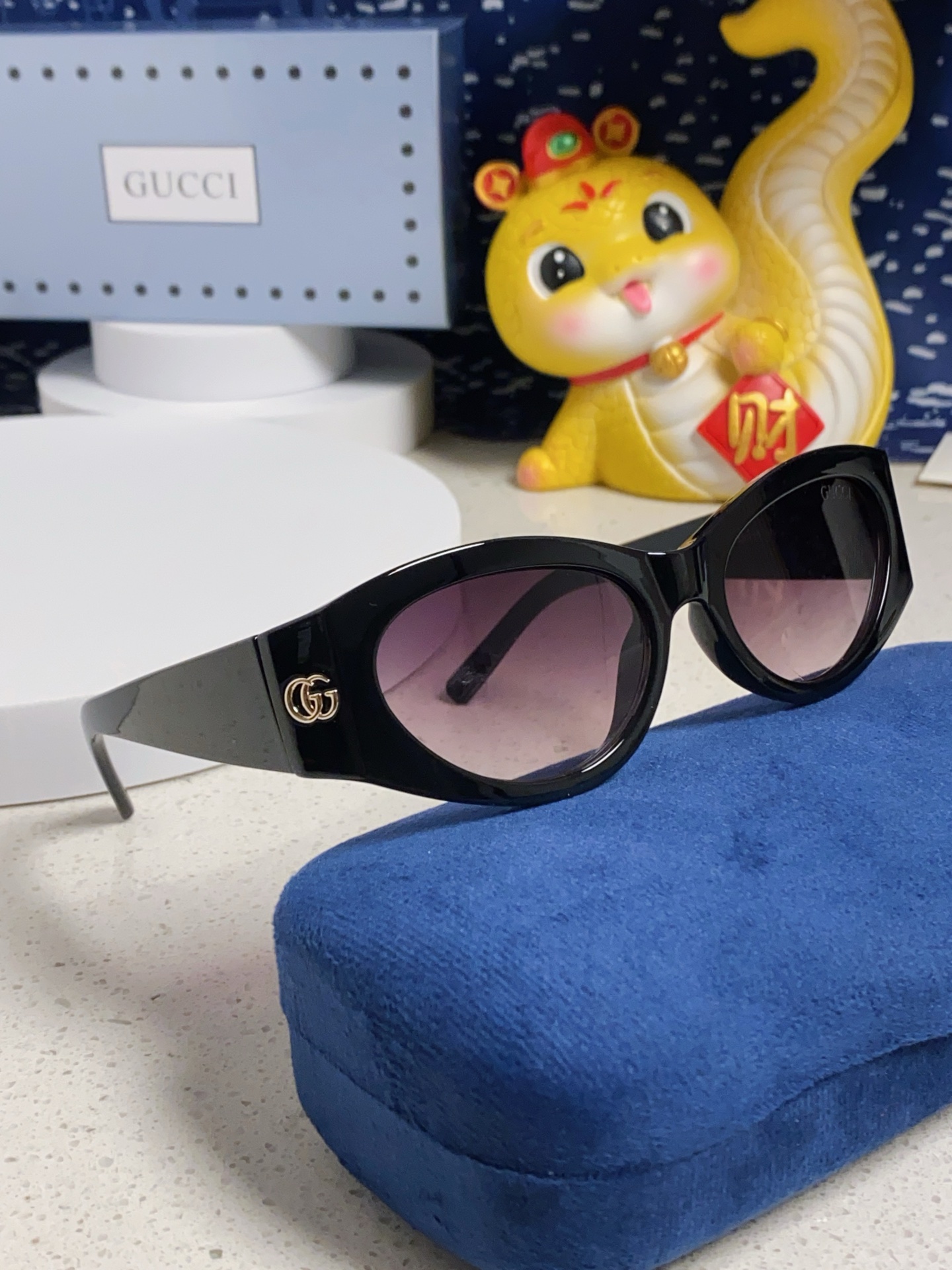  新款Gucci古奇 墨镜猫眼时尚潮流超轻简约复古宽镜腿太阳眼镜 