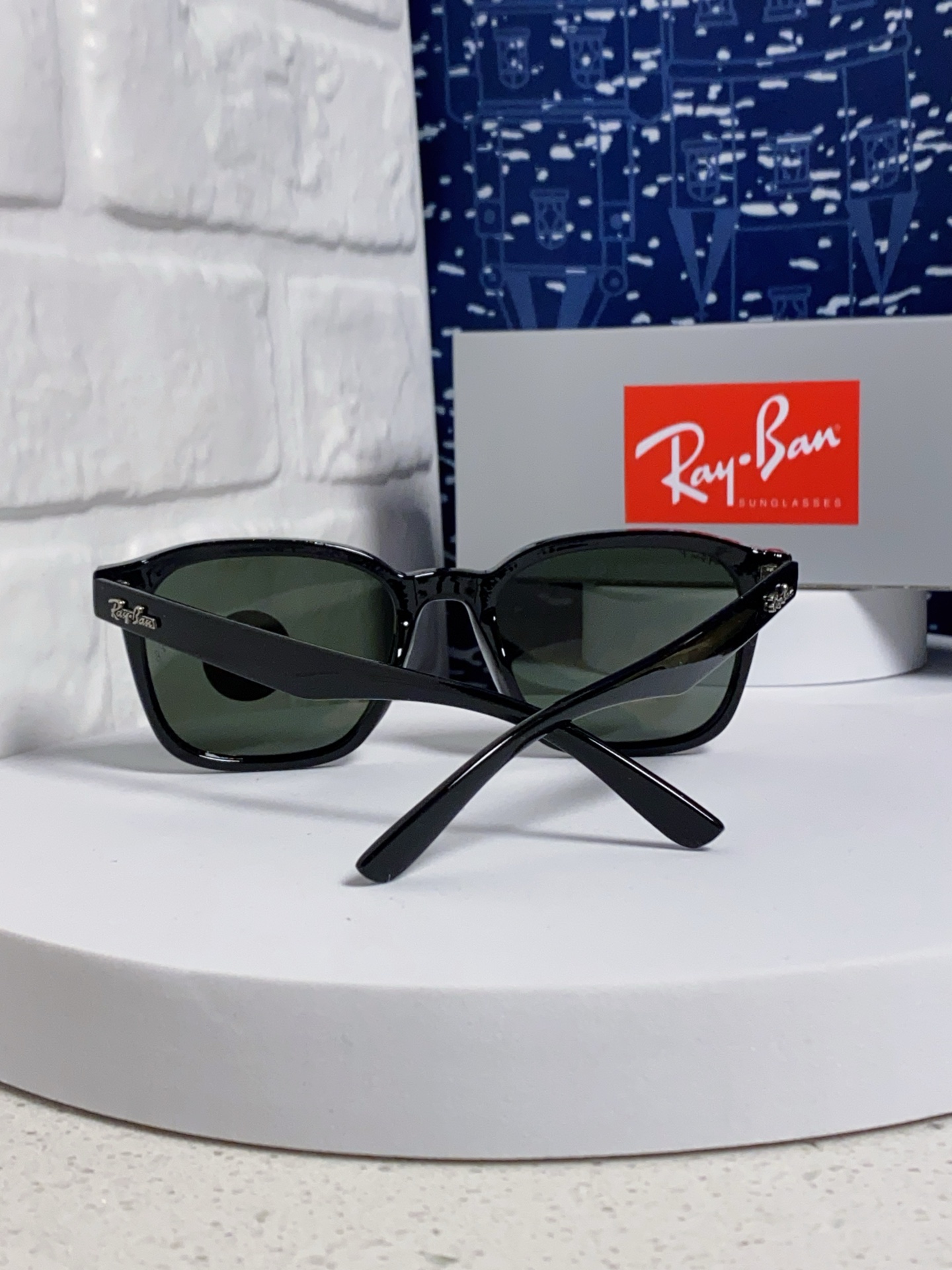  RAYBAN雷朋 2025新款成毅同款 太阳镜超轻潮方形大框时尚墨镜 男女通用 RB4392 Size