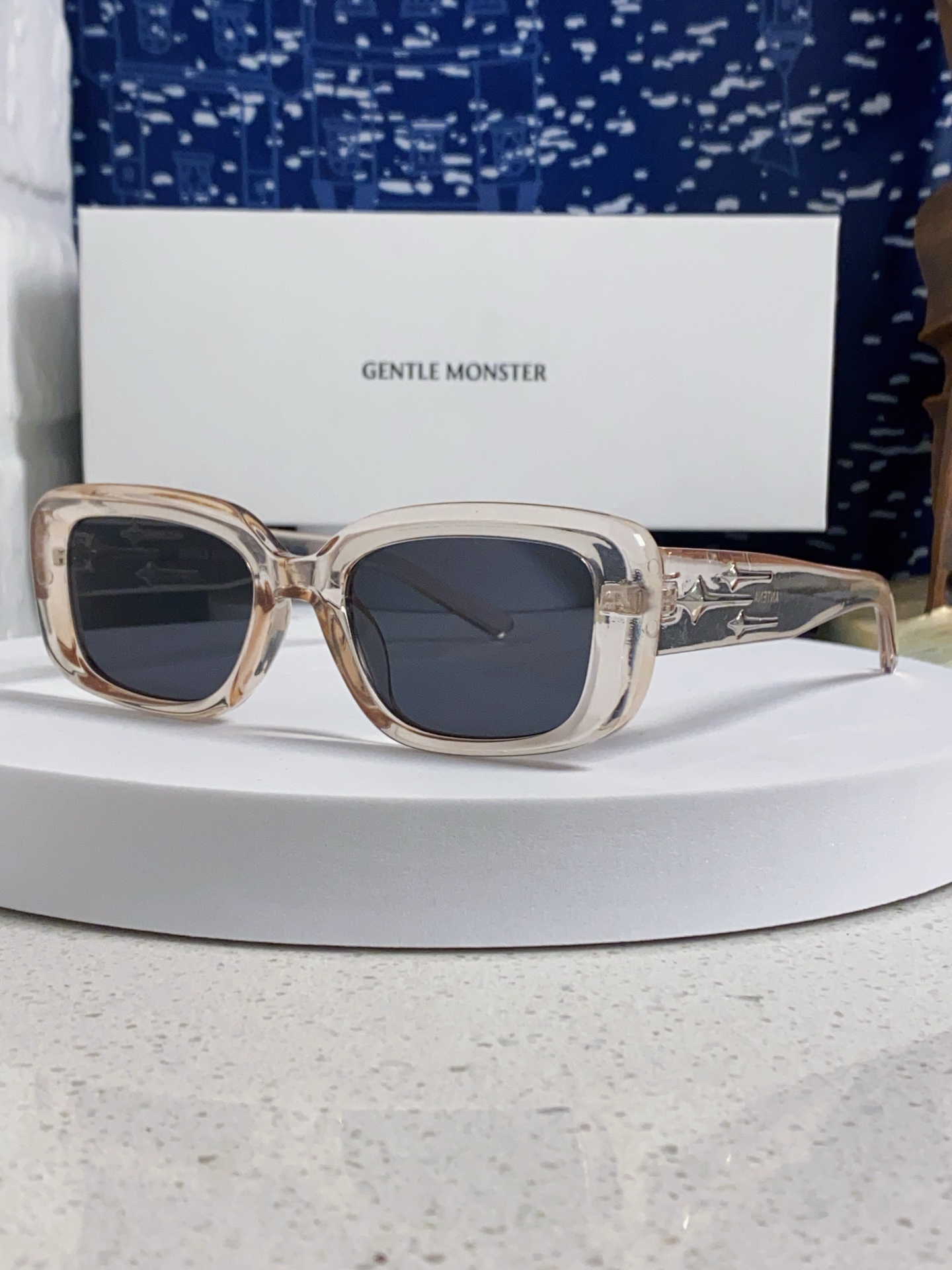  Gentle Moster(GM)    韩版新款时尚流星方形太阳镜女网红同款墨镜防紫外线防晒眼镜 型