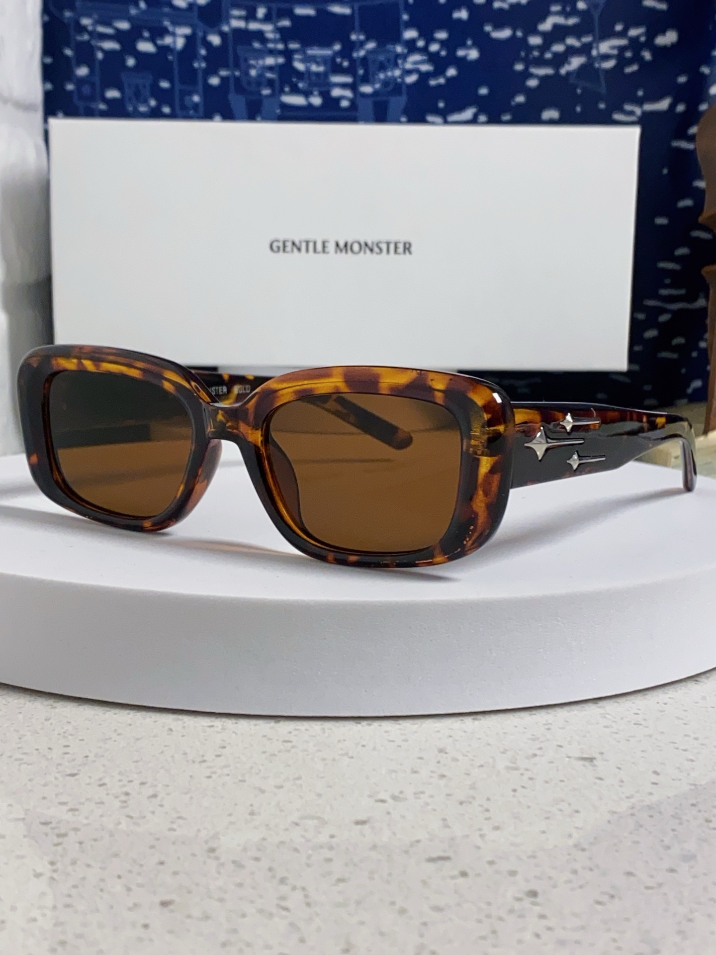  Gentle Moster(GM)    韩版新款时尚流星方形太阳镜女网红同款墨镜防紫外线防晒眼镜 型