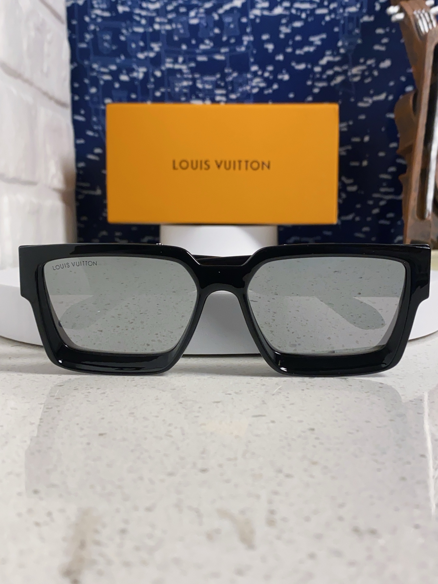 LOUIS VUITTON 路易威登 Lv2025新款百万富翁方框太阳欧美彩色男女墨镜跨境摩登时尚太阳