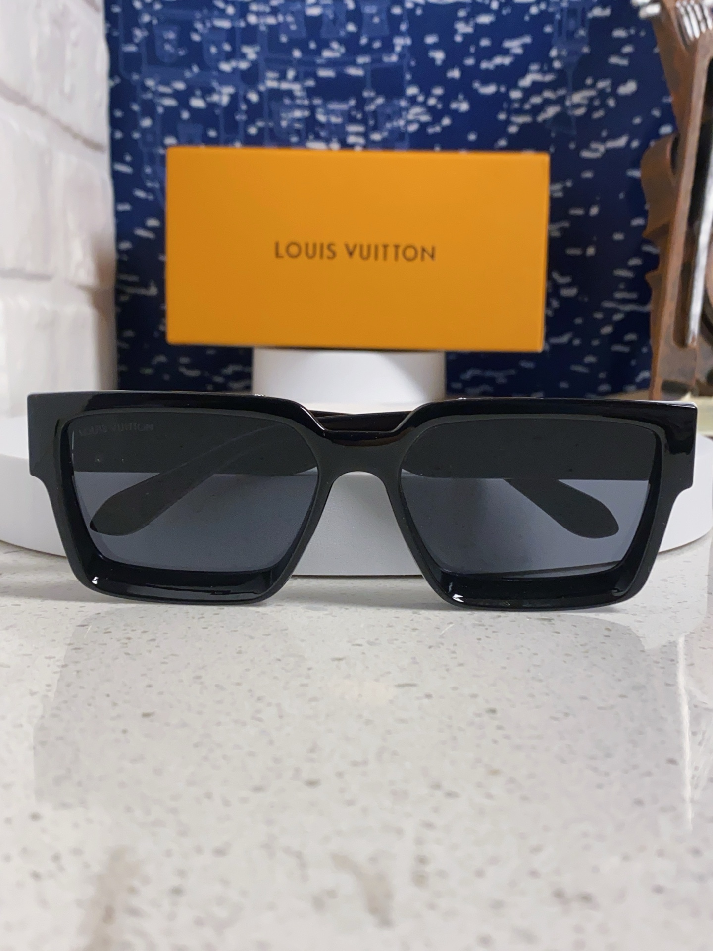  LOUIS VUITTON 路易威登 Lv2025新款百万富翁方框太阳欧美彩色男女墨镜跨境摩登时尚太阳