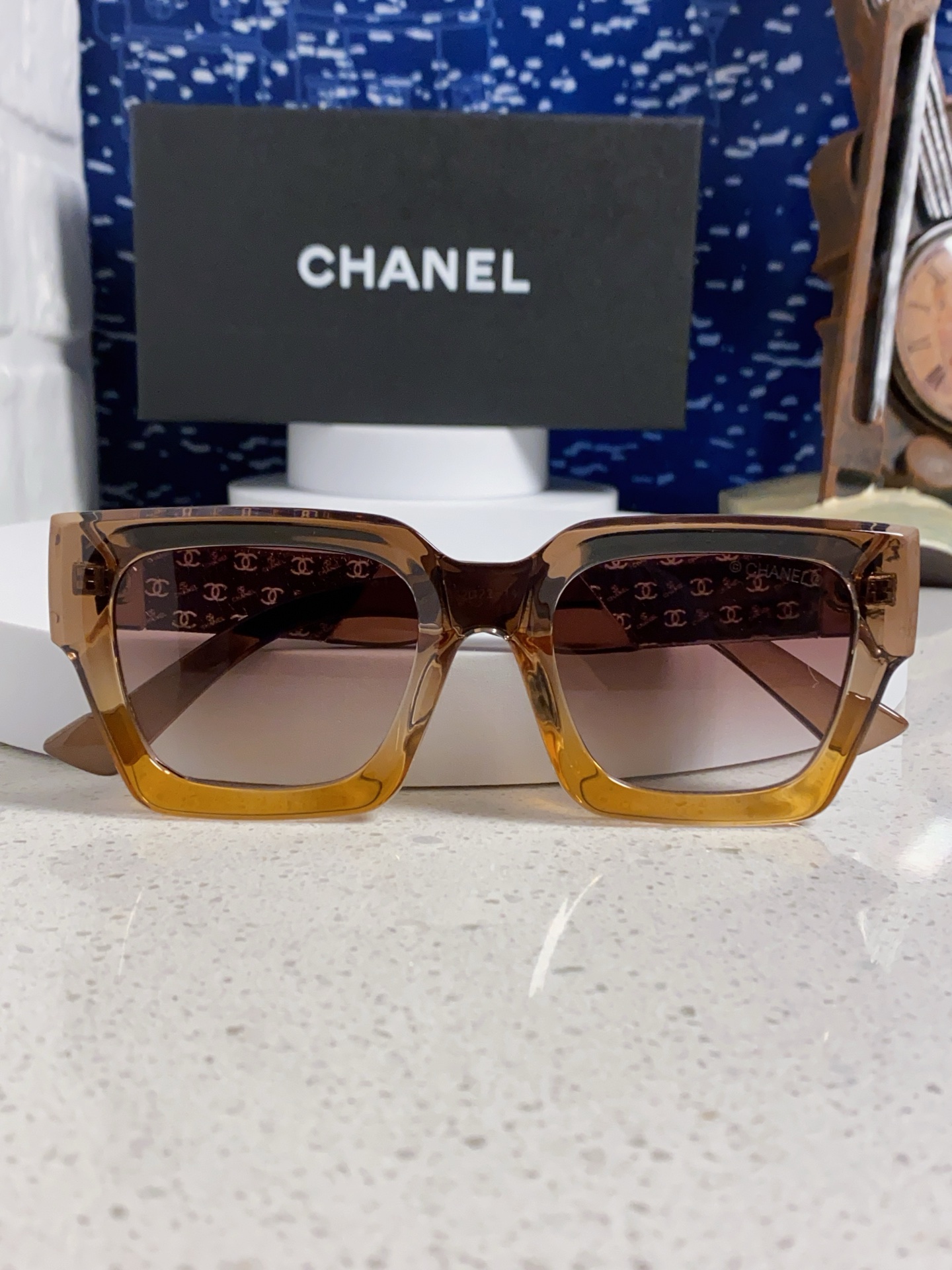  CHANEL香奈儿 2024新款潮流爆款 时尚方框太阳镜 佩戴舒适 网红潮款墨镜  女士高清加厚偏光太