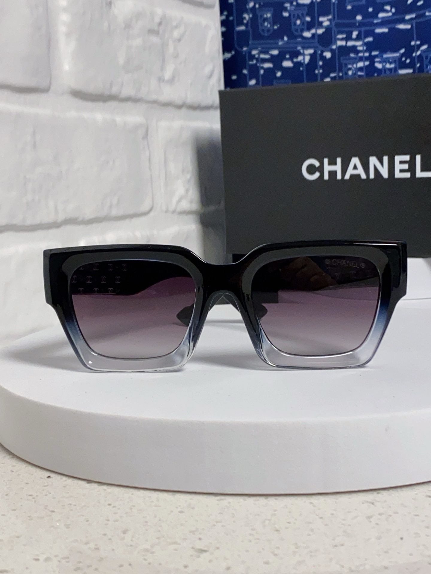 CHANEL香奈儿 2024新款潮流爆款 时尚方框太阳镜 佩戴舒适 网红潮款墨镜  女士高清加厚偏光太
