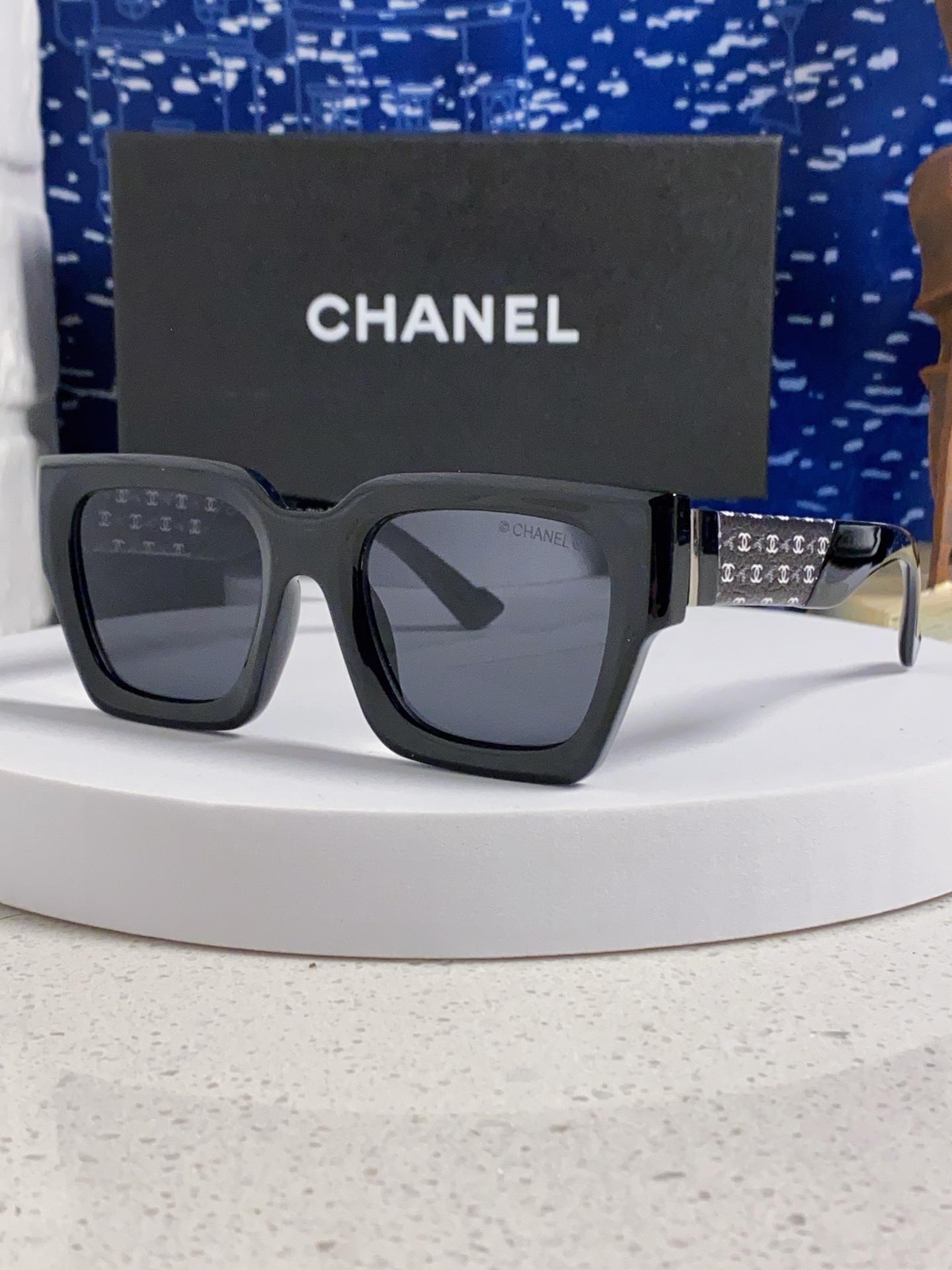  CHANEL香奈儿 2024新款潮流爆款 时尚方框太阳镜 佩戴舒适 网红潮款墨镜  女士高清加厚偏光太