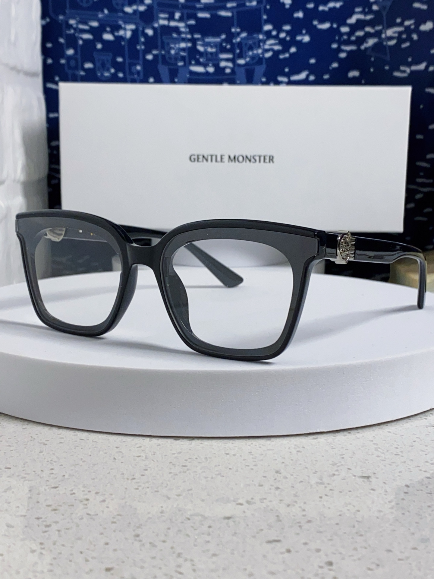  Gentle Moster(GM)    2025新款欧美时尚男女方框舒适太阳眼欧洲站博主开车小红书墨