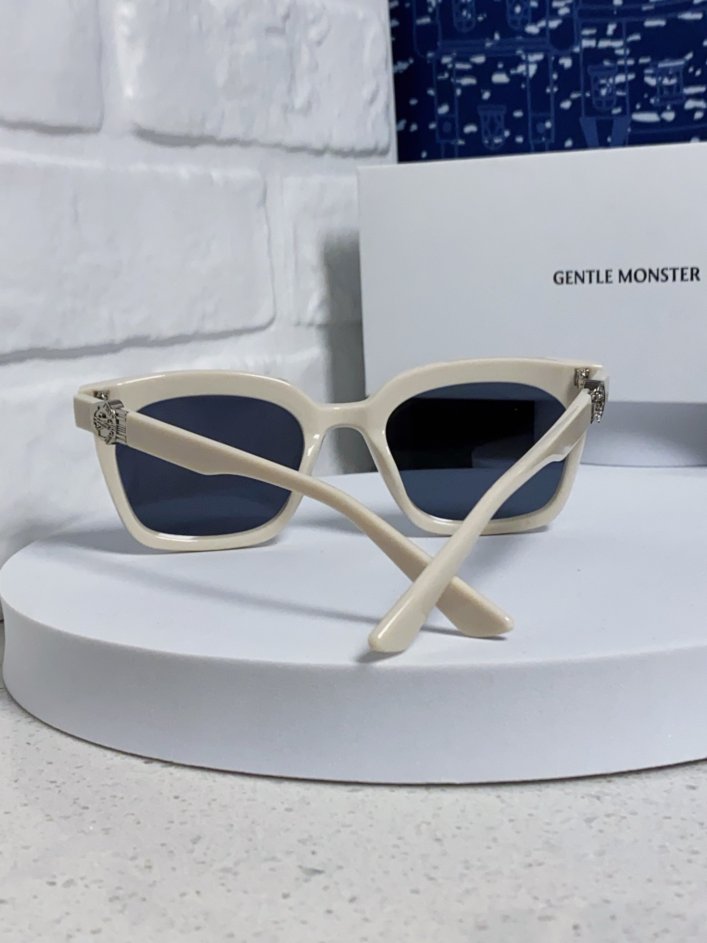  Gentle Moster(GM)    2025新款欧美时尚男女方框舒适太阳眼欧洲站博主开车小红书墨
