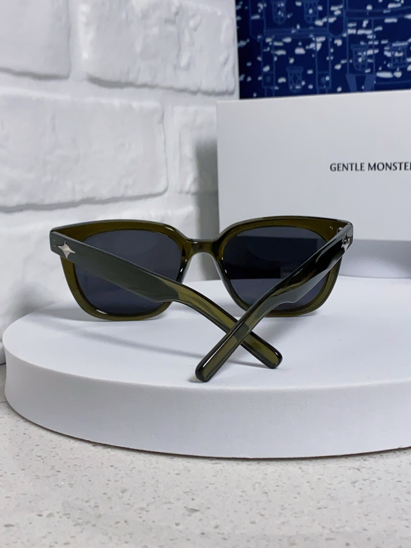   Gentle Moster(GM)  2025新款星星墨镜女韩版潮感显瘦防紫外线复古方框太阳镜男通用