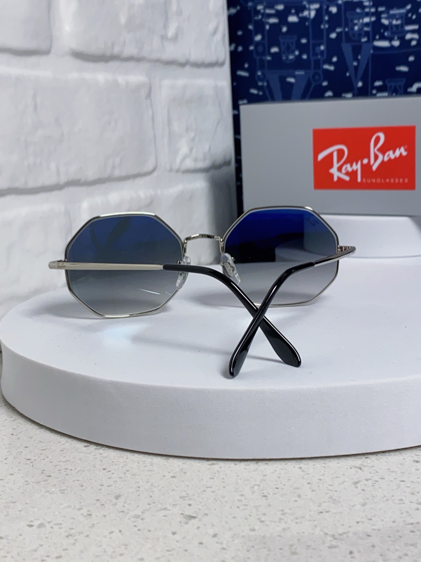  RayBan雷朋 2025新款钢化玻璃镜片太阳镜经典多边形男女时尚潮酷开车专用墨镜 RB1972 Si