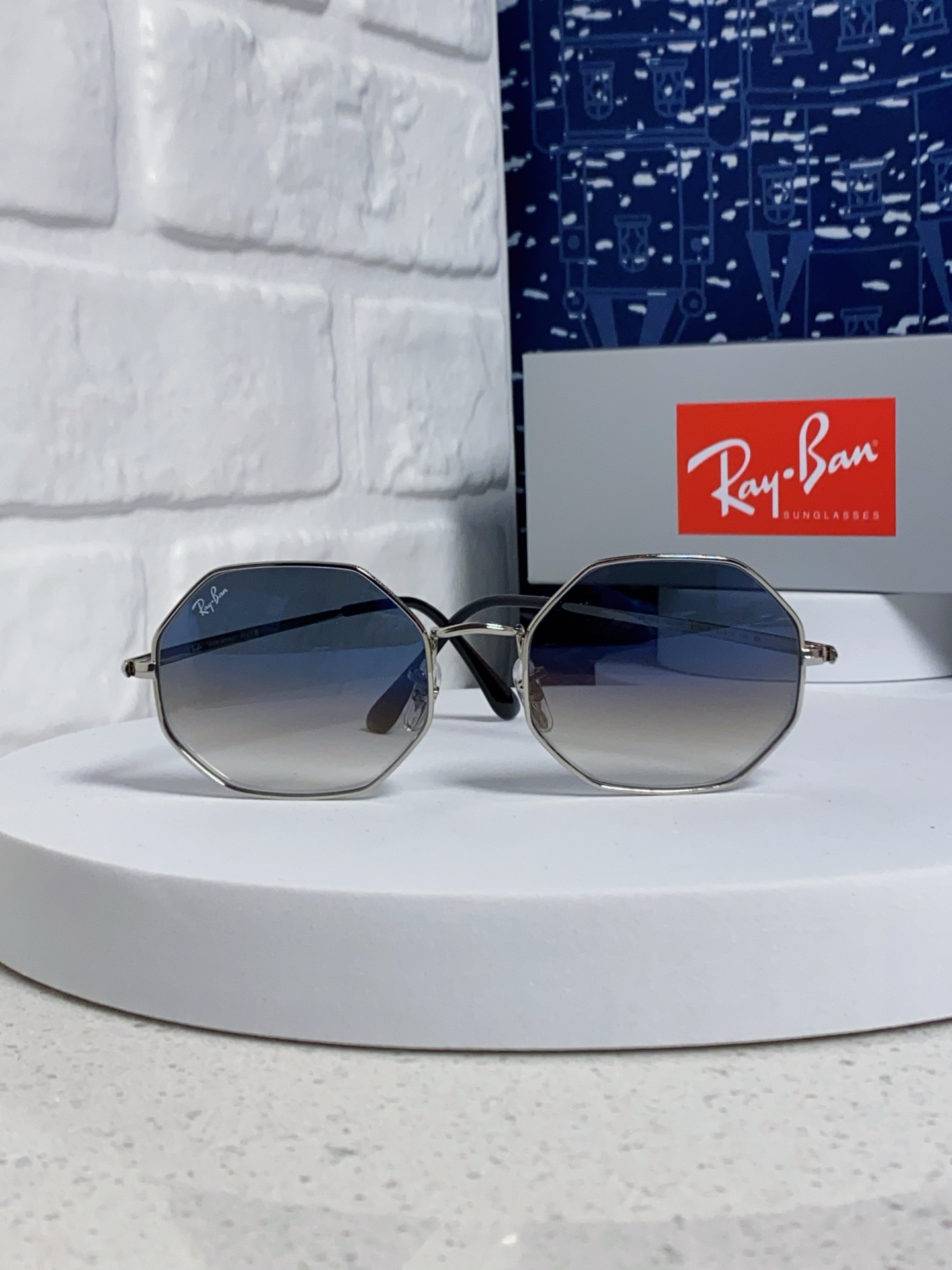  RayBan雷朋 2025新款钢化玻璃镜片太阳镜经典多边形男女时尚潮酷开车专用墨镜 RB1972 Si