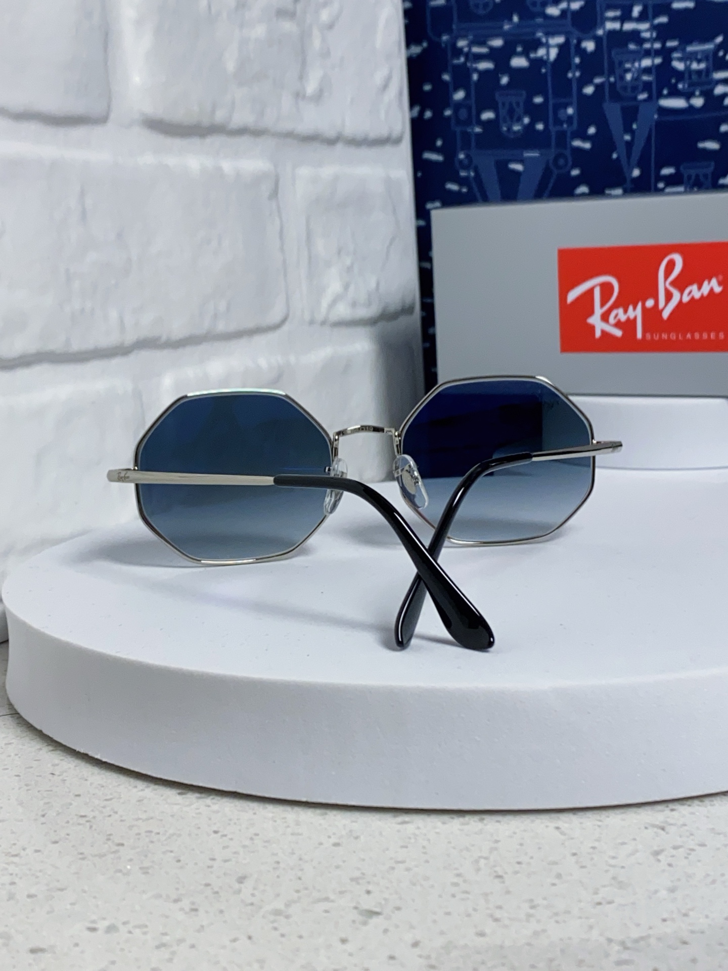  RayBan雷朋 2025新款钢化玻璃镜片太阳镜经典多边形男女时尚潮酷开车专用墨镜 RB1972 Si