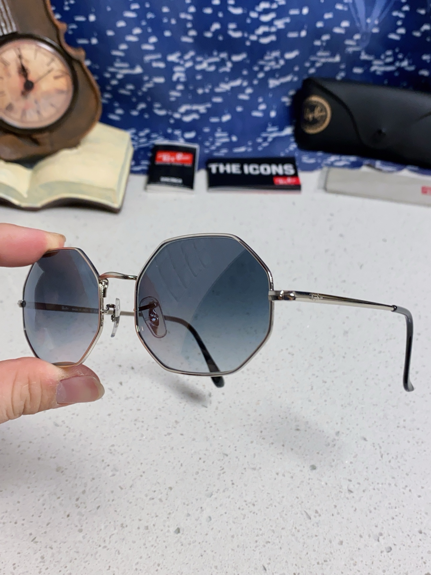  RayBan雷朋 2025新款钢化玻璃镜片太阳镜经典多边形男女时尚潮酷开车专用墨镜 RB1972 Si