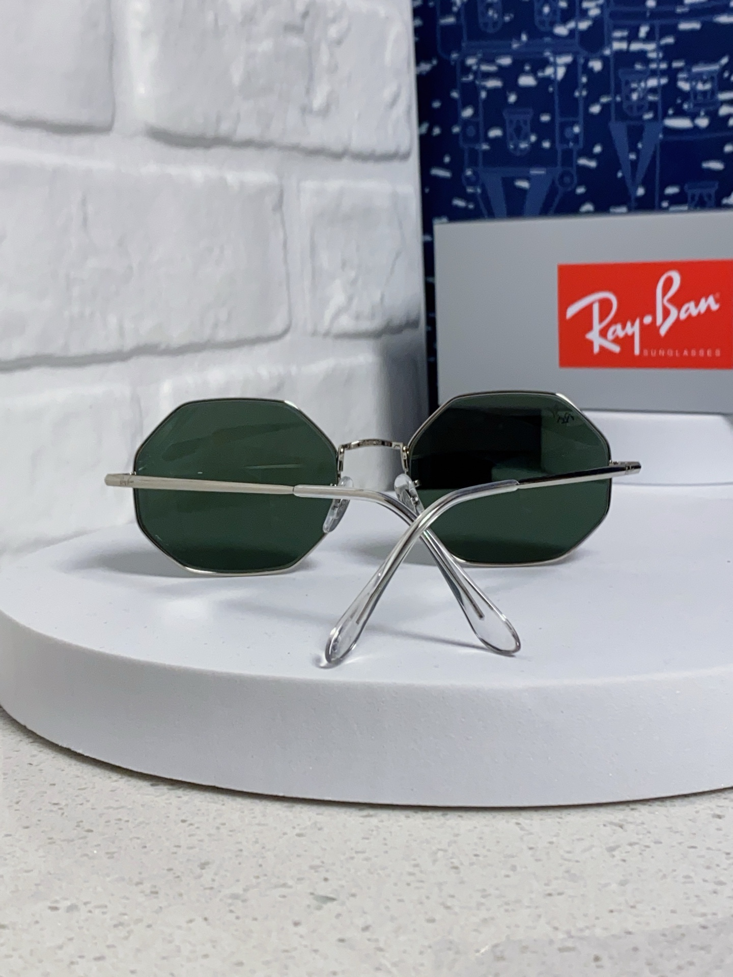  RayBan雷朋 2025新款钢化玻璃镜片太阳镜经典多边形男女时尚潮酷开车专用墨镜 RB1972 Si