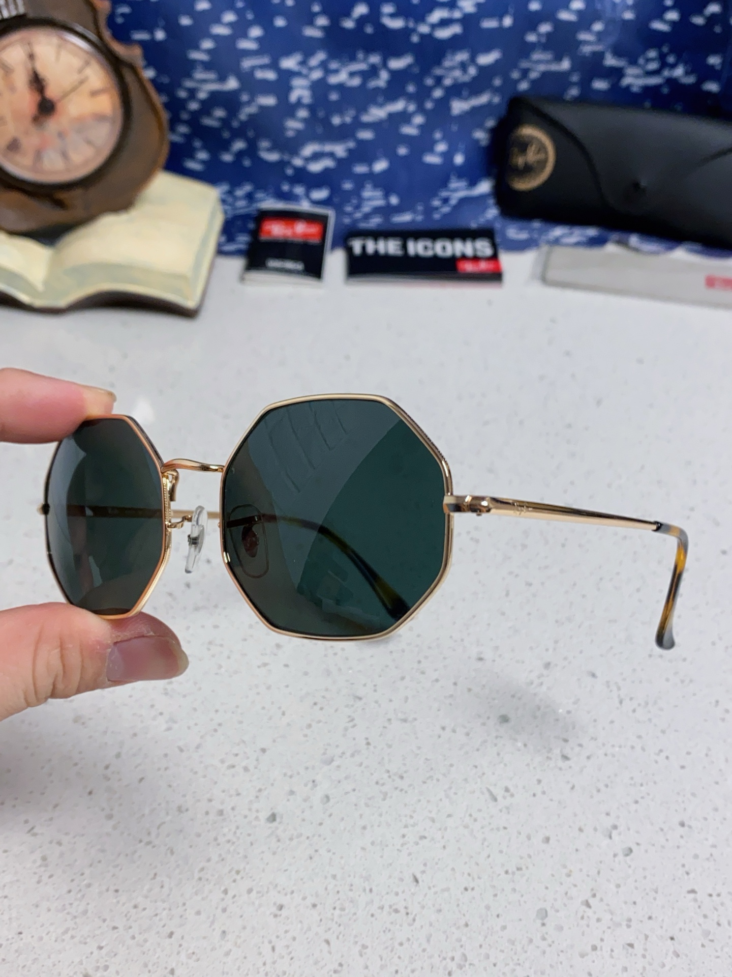 RayBan雷朋 2025新款钢化玻璃镜片太阳镜经典多边形男女时尚潮酷开车专用墨镜 RB1972 Si