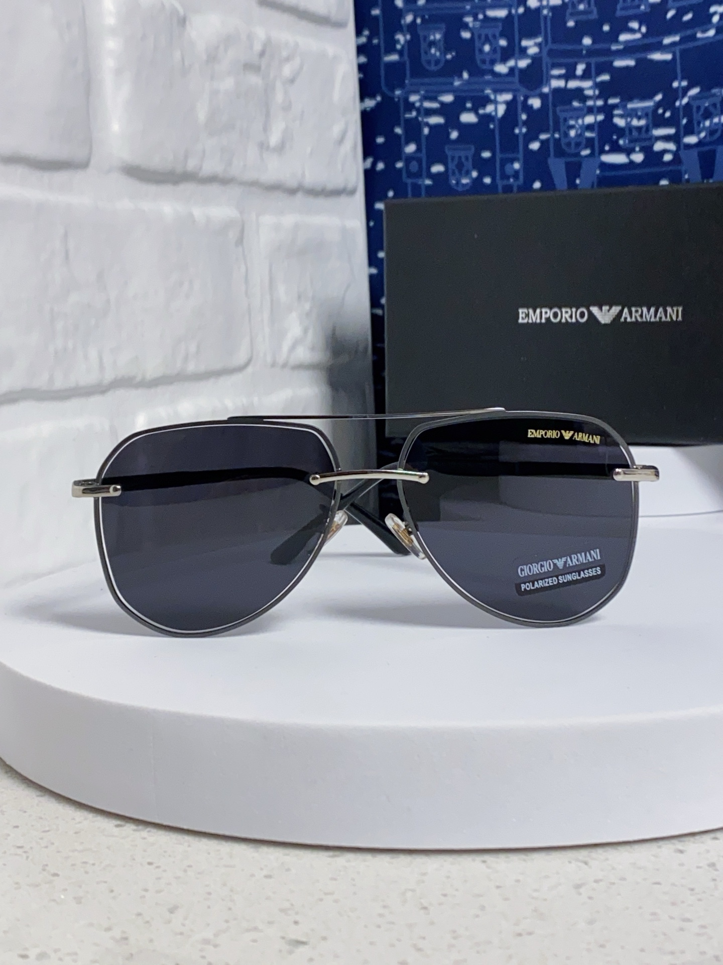  EmPorio Armani阿玛尼 2025新款男士金属记忆架偏光紫外线太阳镜蛤蟆框司机驾驶墨镜 