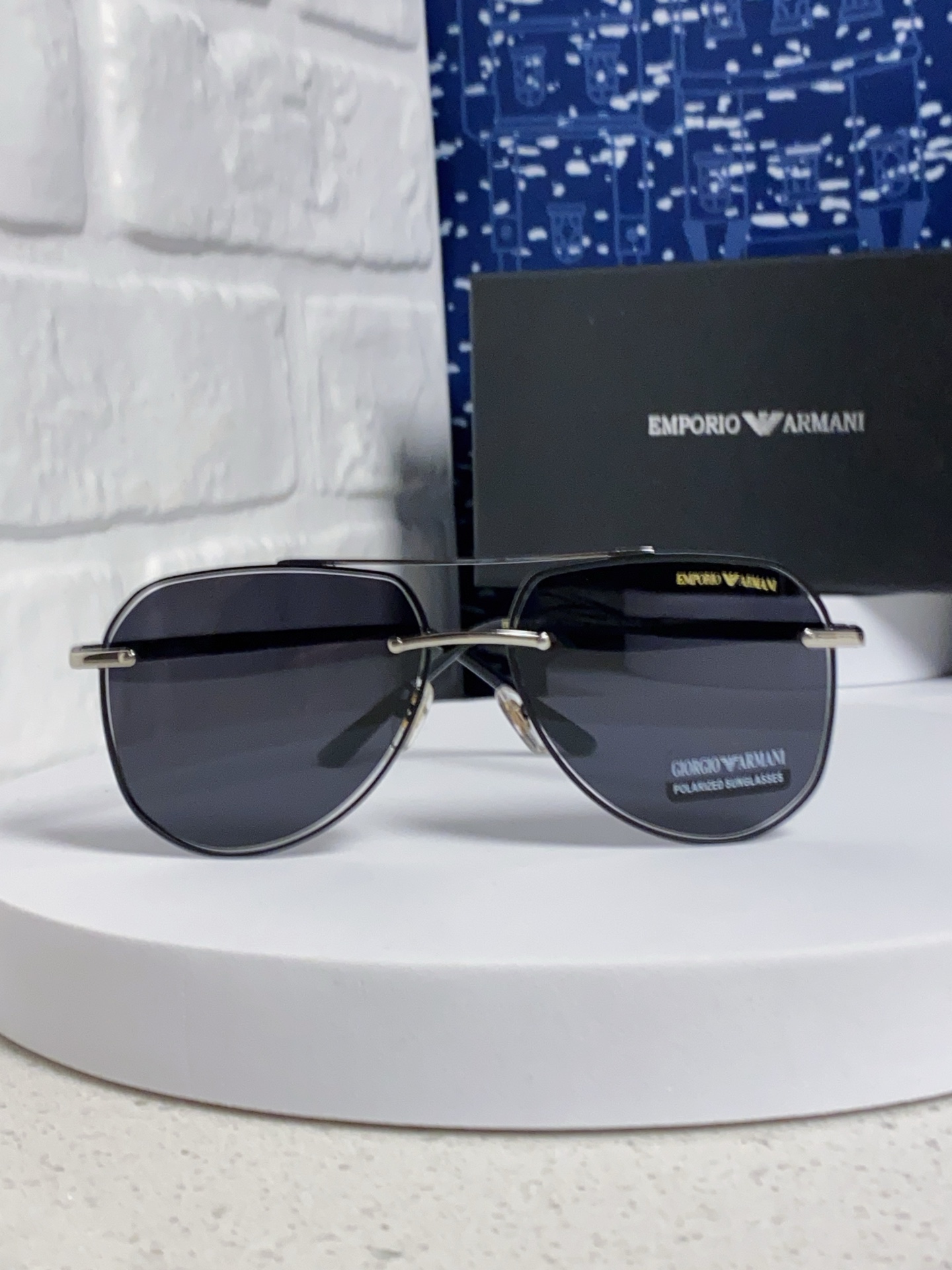  EmPorio Armani阿玛尼 2025新款男士金属记忆架偏光紫外线太阳镜蛤蟆框司机驾驶墨镜 