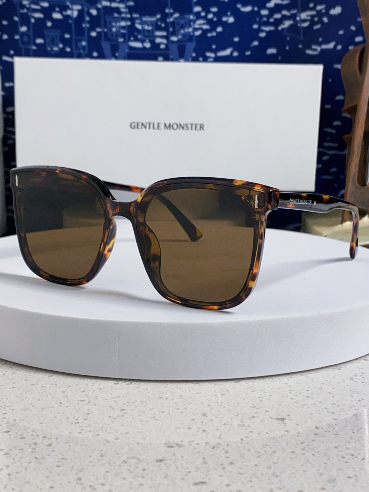   Gentle Moster(GM)  2025新款韩国V牌 女士墨镜小红书同款太阳镜男大框大脸显瘦 