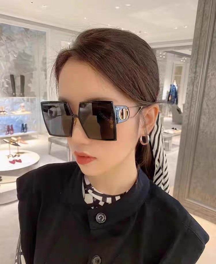  Dior迪奥 2025新款刘嘉玲小红书李艾杨颖女同款D家 个性方形太阳墨镜高级感墨镜女款防紫外线防晒适