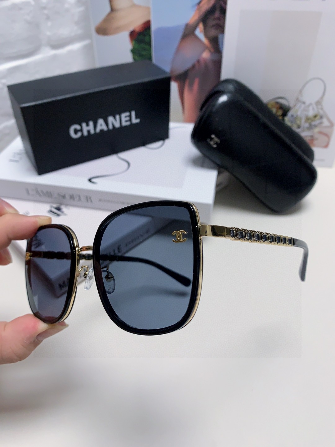  Chanel 香奈儿 2025新品网红同款女士太阳眼镜时尚潮流墨镜开车防紫外线墨镜 新款链条双c 