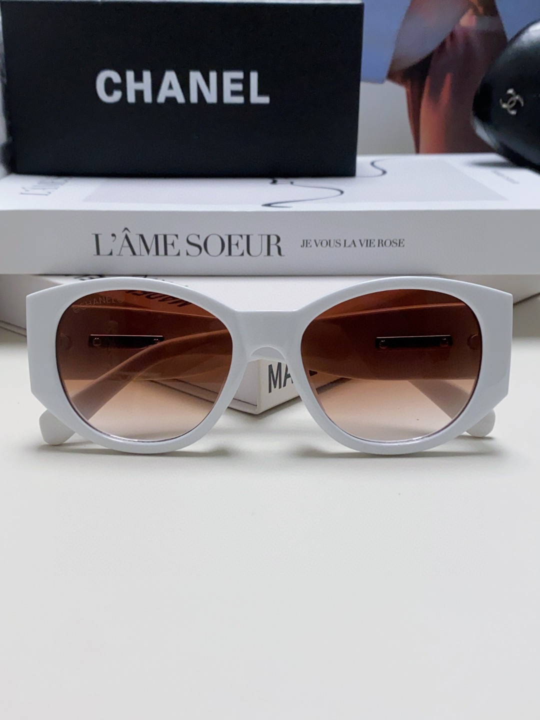  Chanel香奈儿 24新品墨镜女方圆脸太阳眼镜偏光猫眼镜框  宽腿 网红爆款 女士墨镜