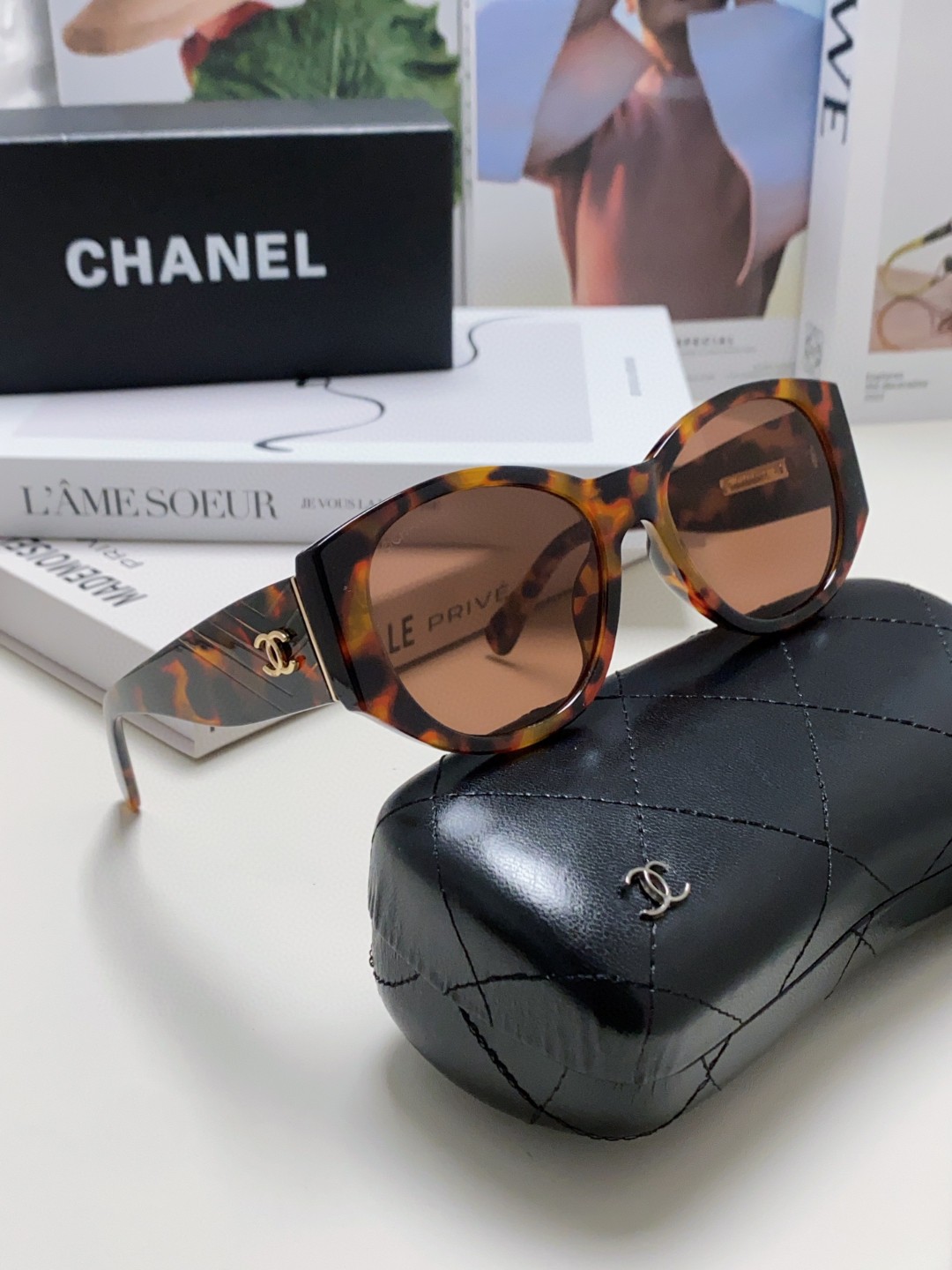  Chanel香奈儿 24新品墨镜女方圆脸太阳眼镜偏光猫眼镜框  宽腿 网红爆款 女士墨镜