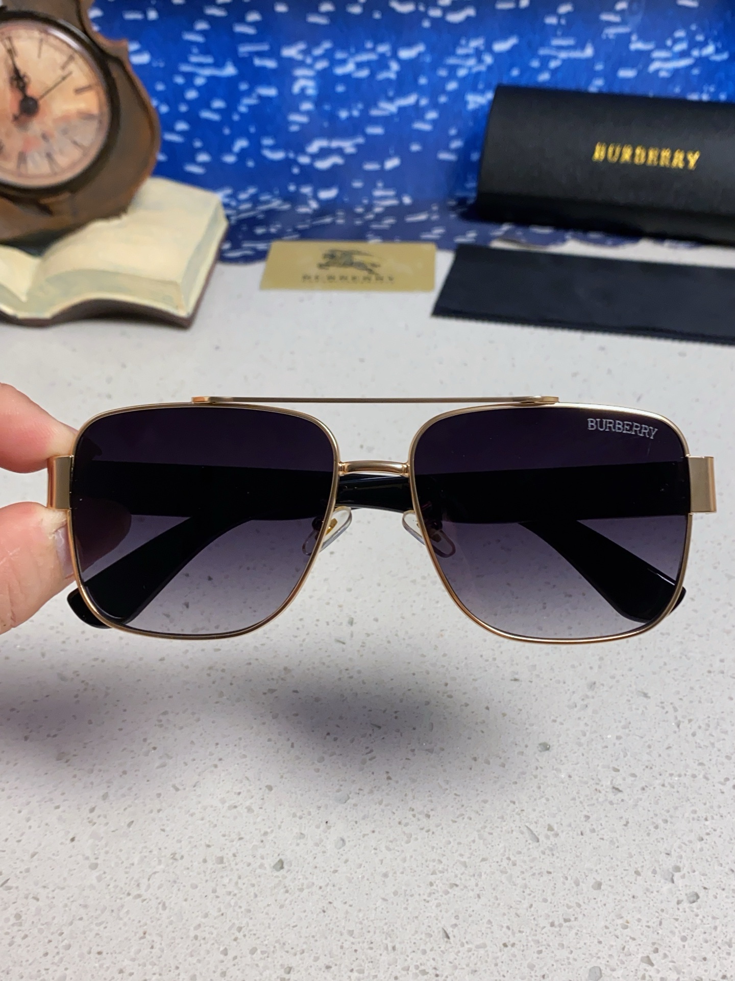 Burberry巴宝莉 2025新款金属双梁方形太阳眼镜男女通用VS时尚遮阳墨镜防紫外线