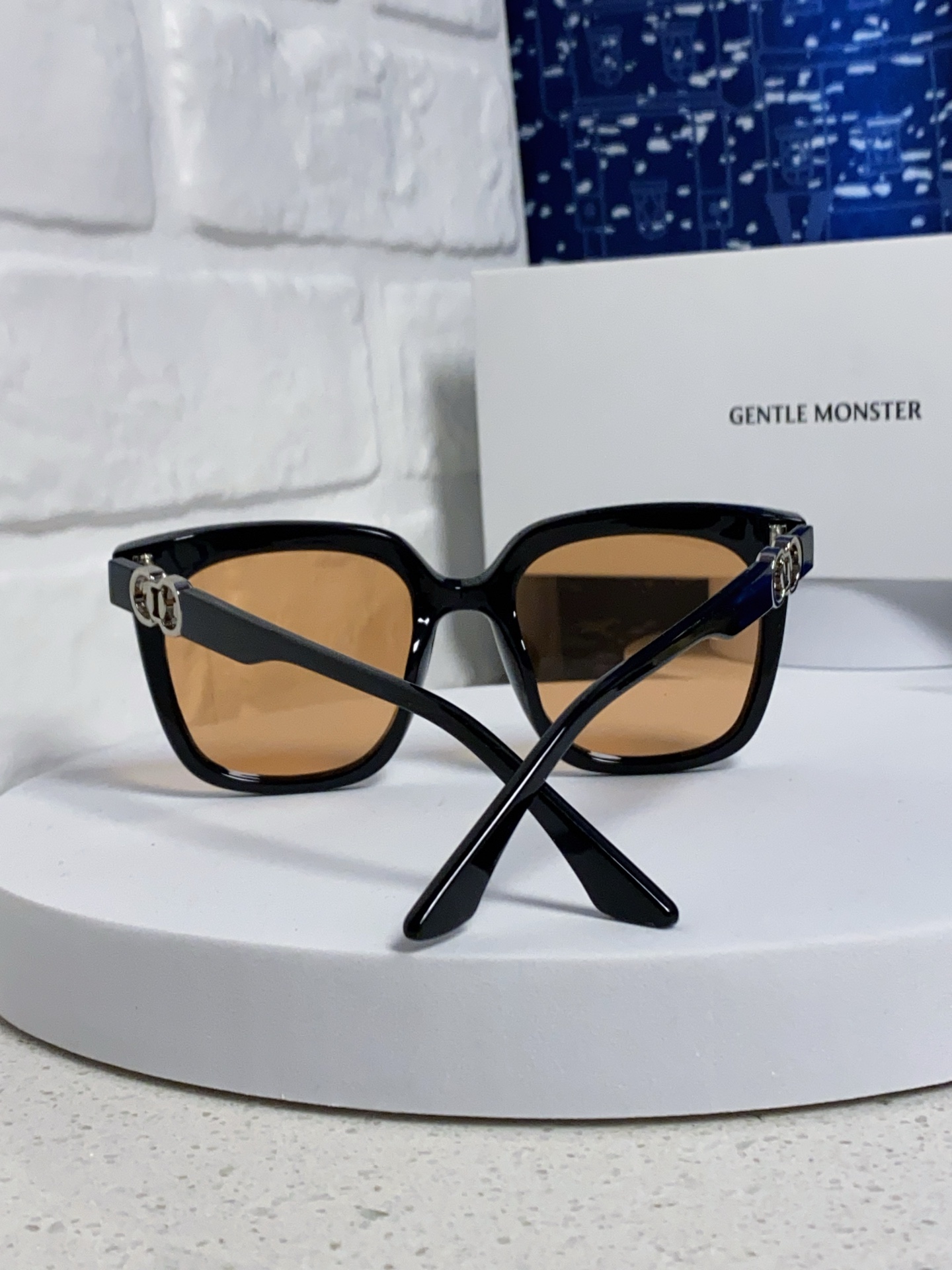   Gentle Moster(GM) jennie联名款GM墨镜女士2025新款高级感超大框太阳眼镜防