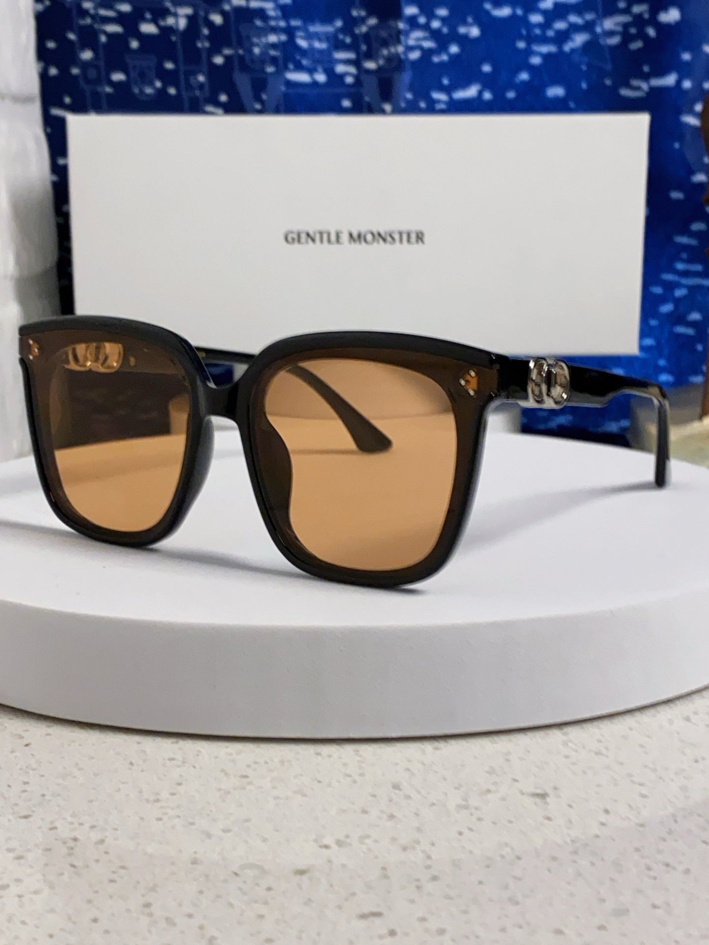  Gentle Moster(GM) jennie联名款GM墨镜女士2025新款高级感超大框太阳眼镜防