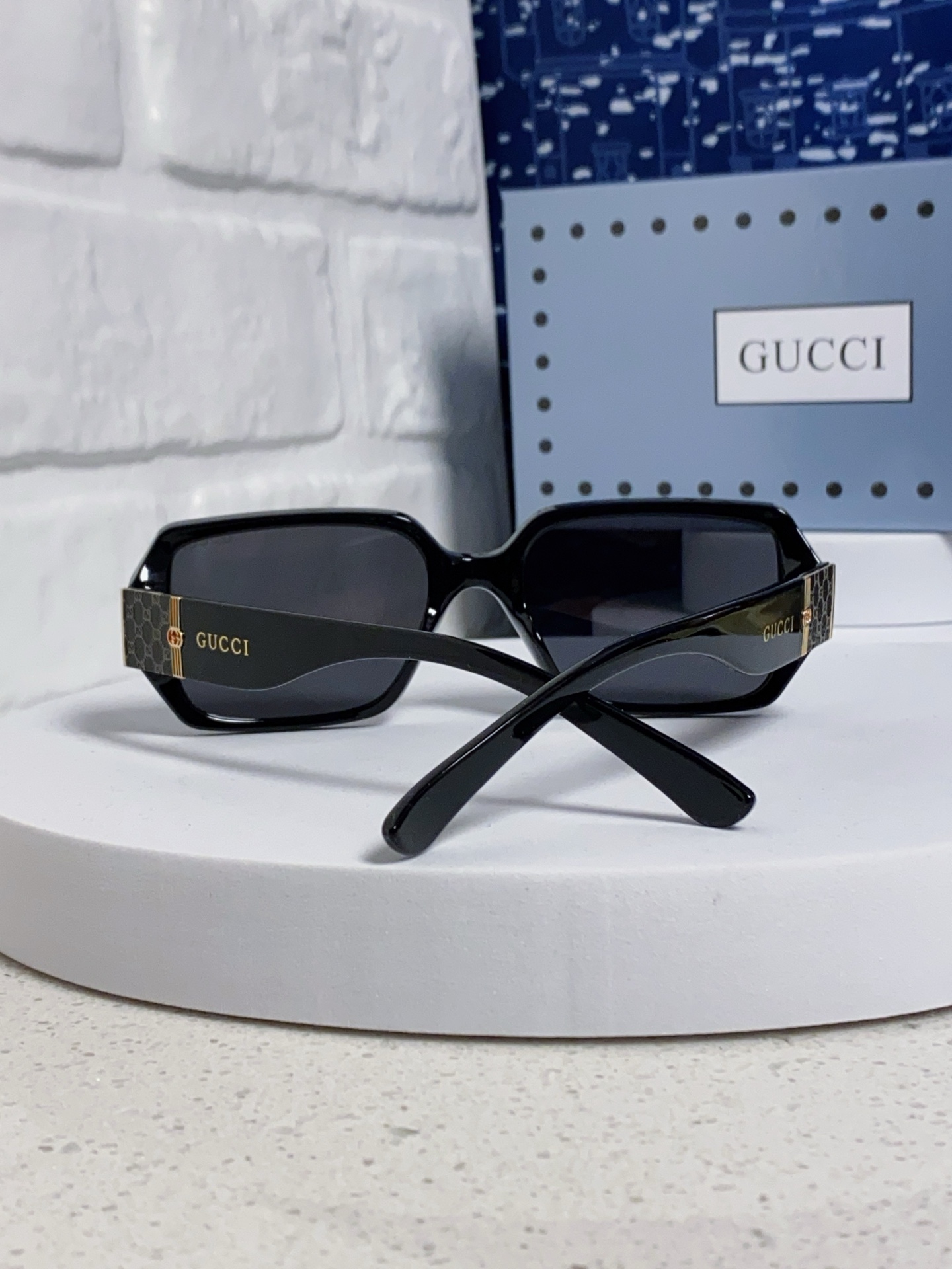 Gucci古奇 2025新款 原创个性多边形太阳镜欧美时尚宽腿菱形走秀墨镜 男女通用
