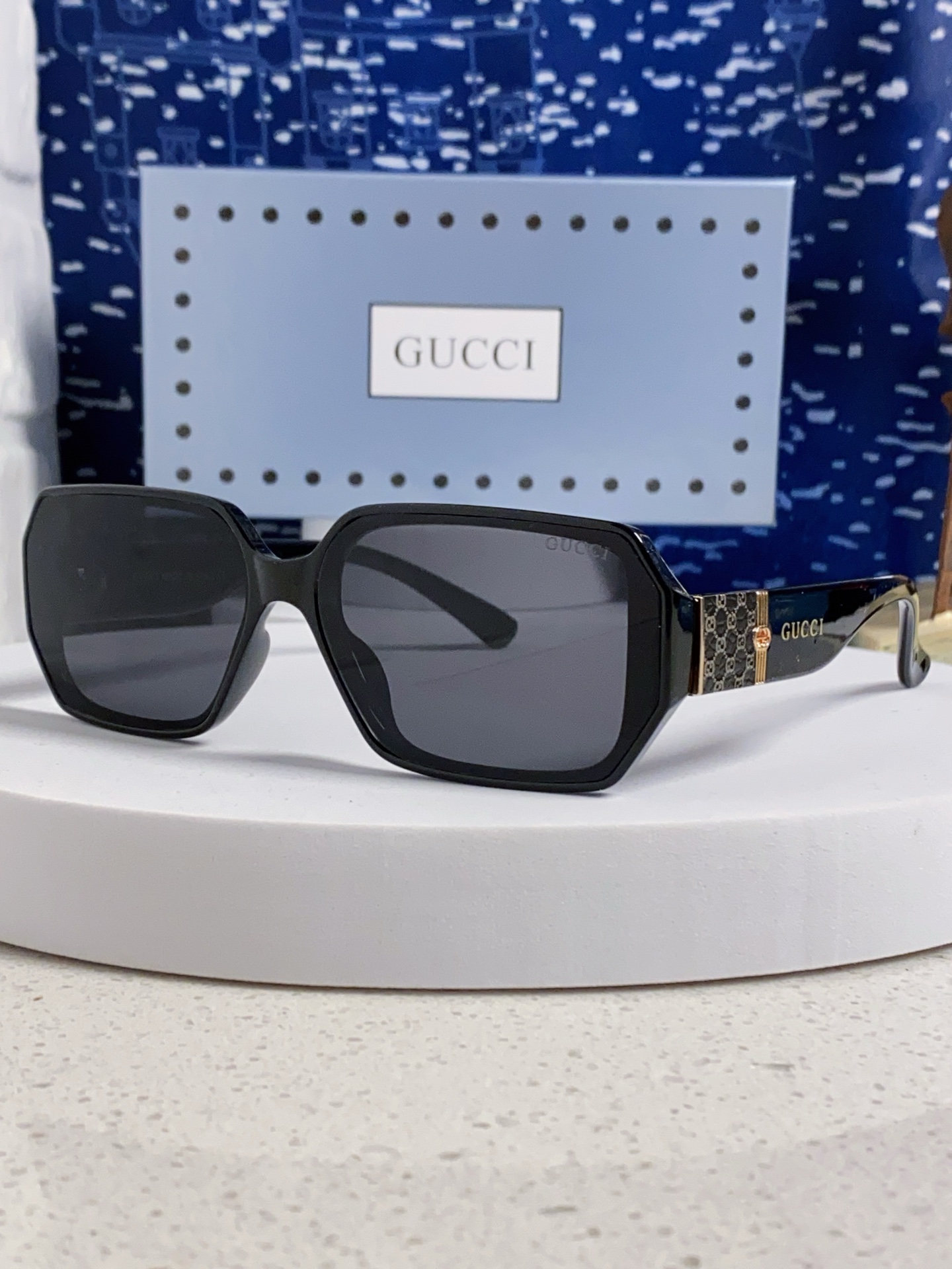  Gucci古奇 2025新款 原创个性多边形太阳镜欧美时尚宽腿菱形走秀墨镜 男女通用